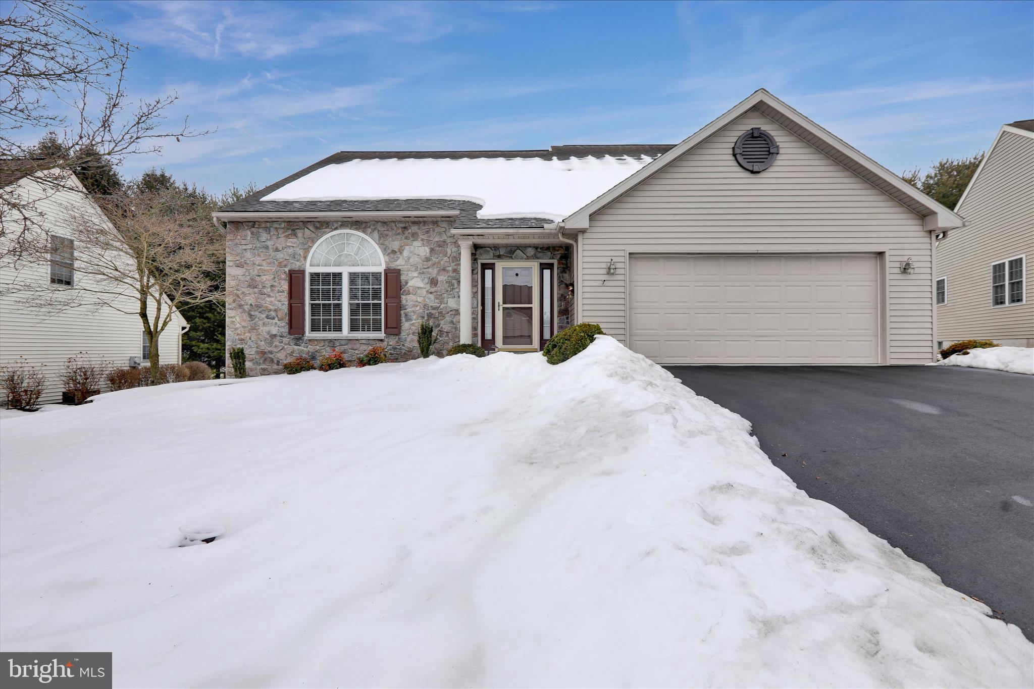 110 S CACOOSING DRIVE