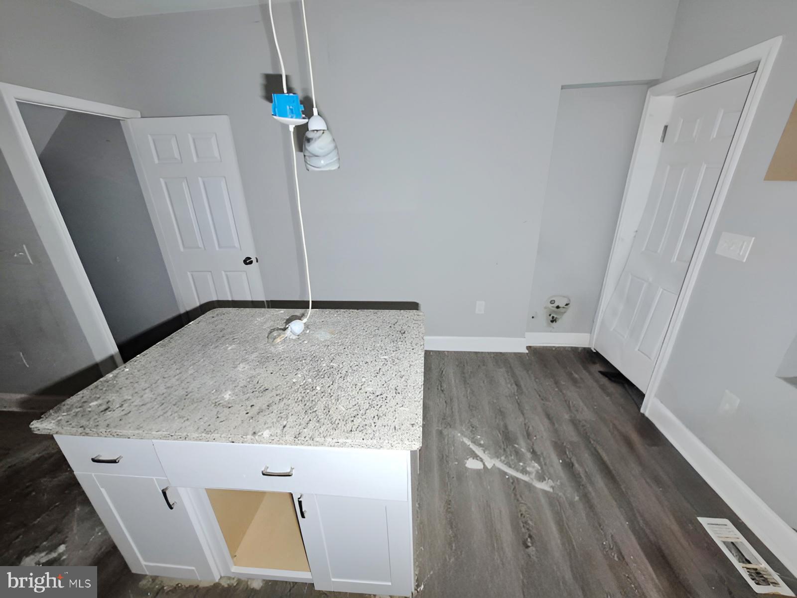 BARCLAY - Residential