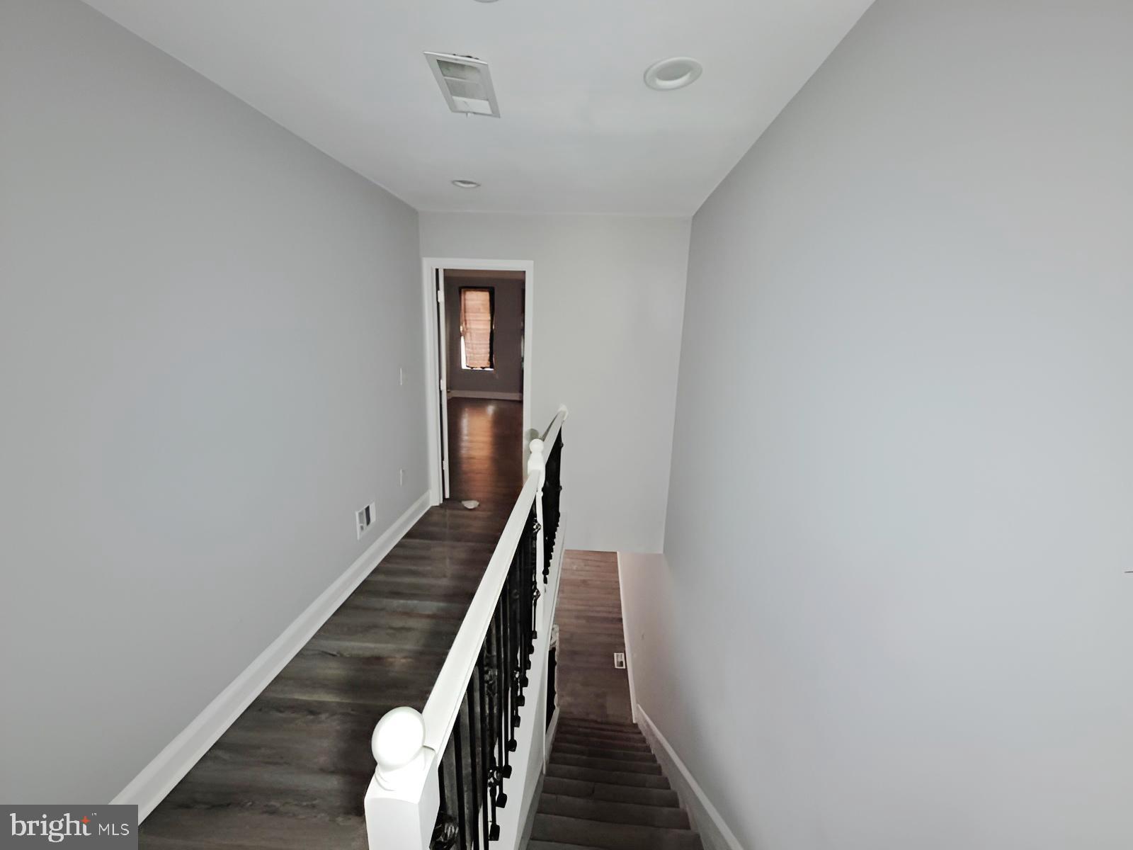 BARCLAY - Residential