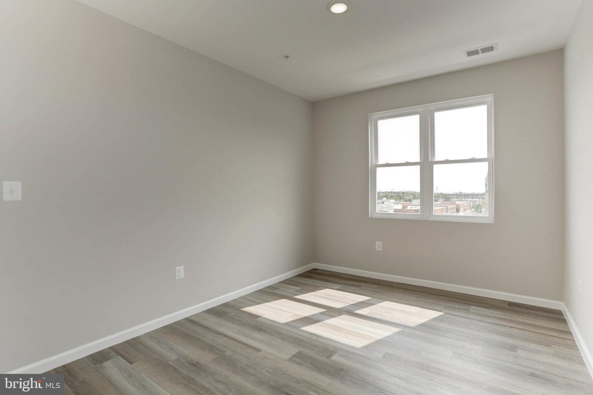 JOHNS HOPKINS - Residential Lease