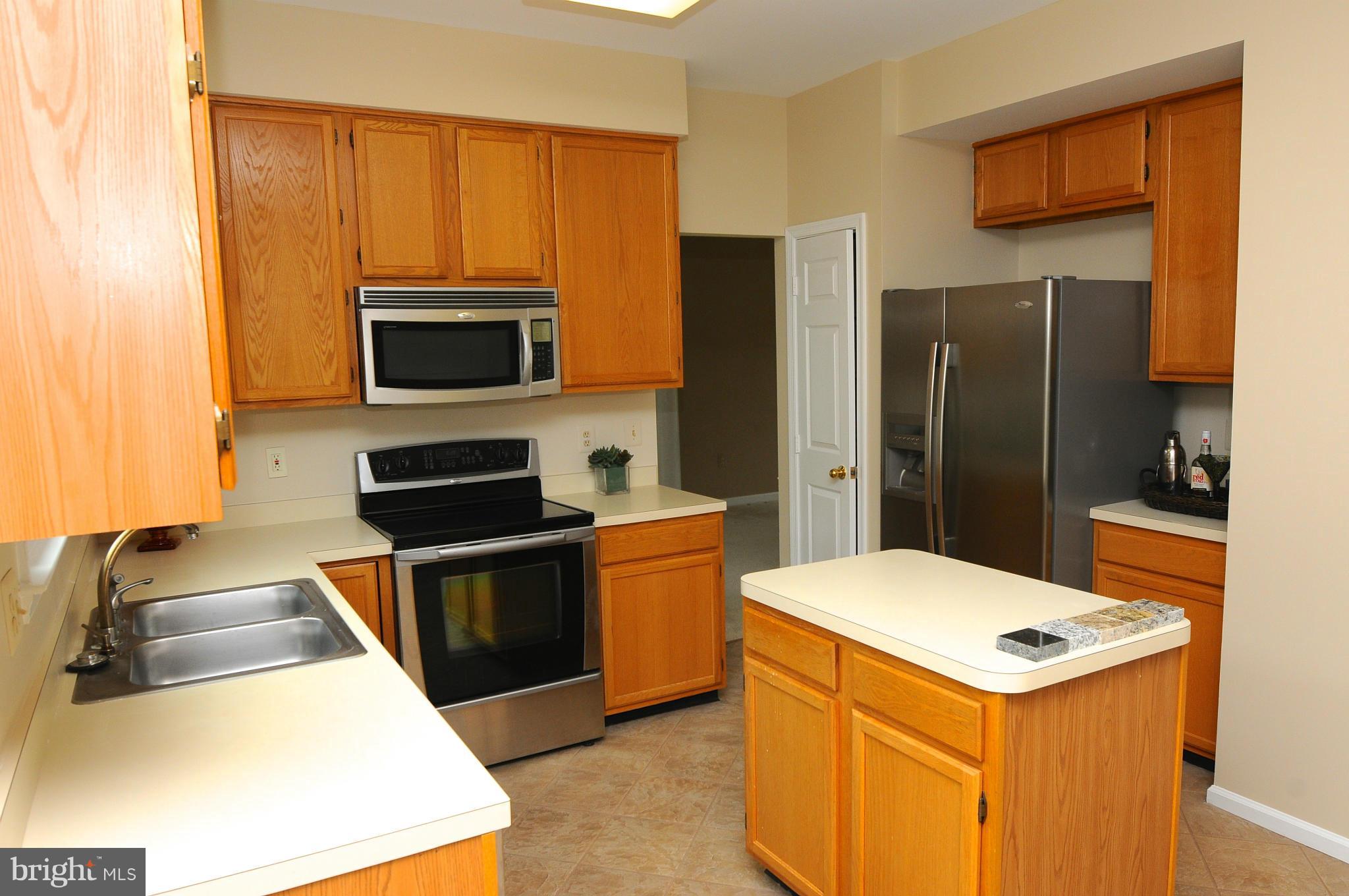 POTOMAC LAKES - Residential