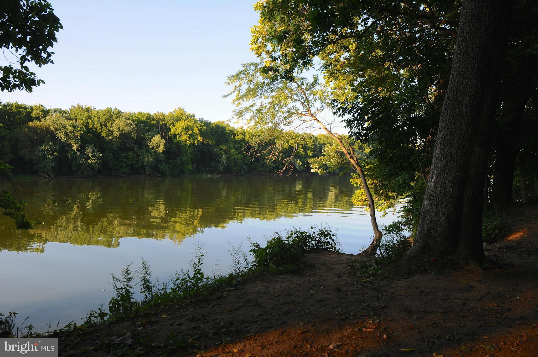 POTOMAC LAKES - Residential