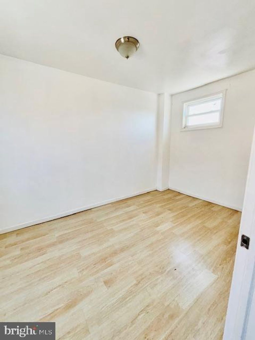 Photo of 240 - 42 W Glenwood Avenue #3RD FL, PHILADELPHIA, PA 19140 (MLS # PAPH2517820)