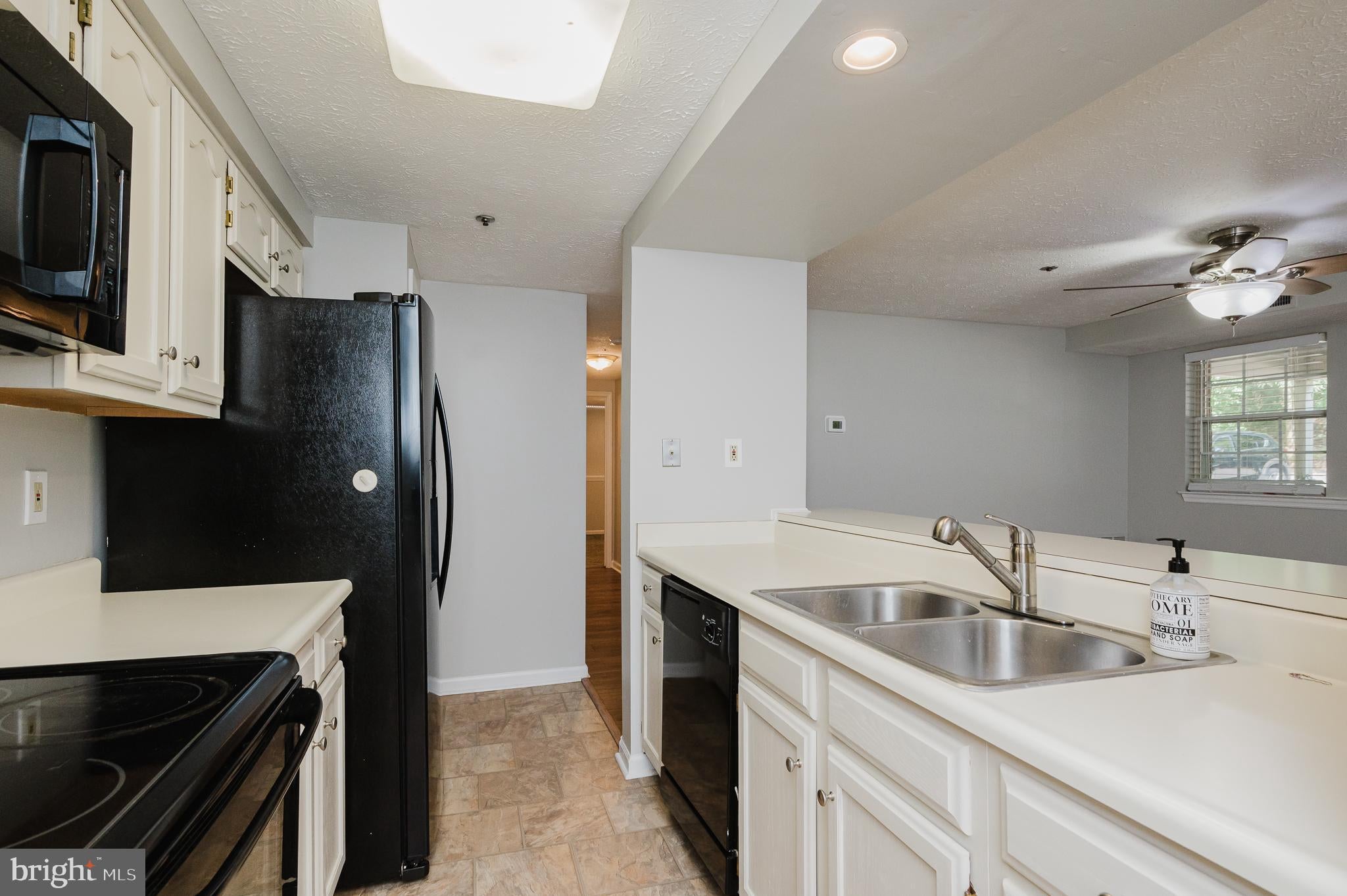 1006 MARKHAM COURT D 15