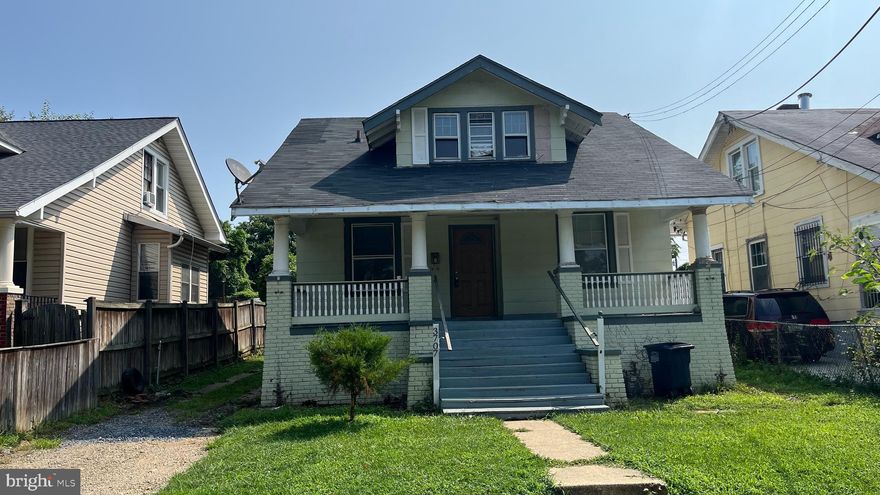 INVESTOR ALERT: This is a major rehab but has a lot of potential & in a great location. This 5-Bedroom, 
2-Bathroom Bungalow is located in the Cottage City sub-division. The area provides easy access to Washington, DC, the National Arboretum, and the Bladensburg Waterfront blocks from the DC line. Shopping, dining, transportation, *THIS PROPERTY IS BEING SOLD AS IS, BE SURE TO HAVE AS IS ADDENDUM SIGNED WITH OFFER. ** HOME INSPECTION IS OK FOR INFORMATION PURPOSES AND THE RIGHT TO CANCEL. **