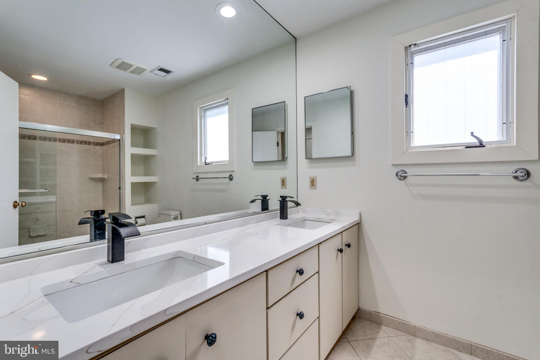 GLEN MILL VILLAGE - Residential