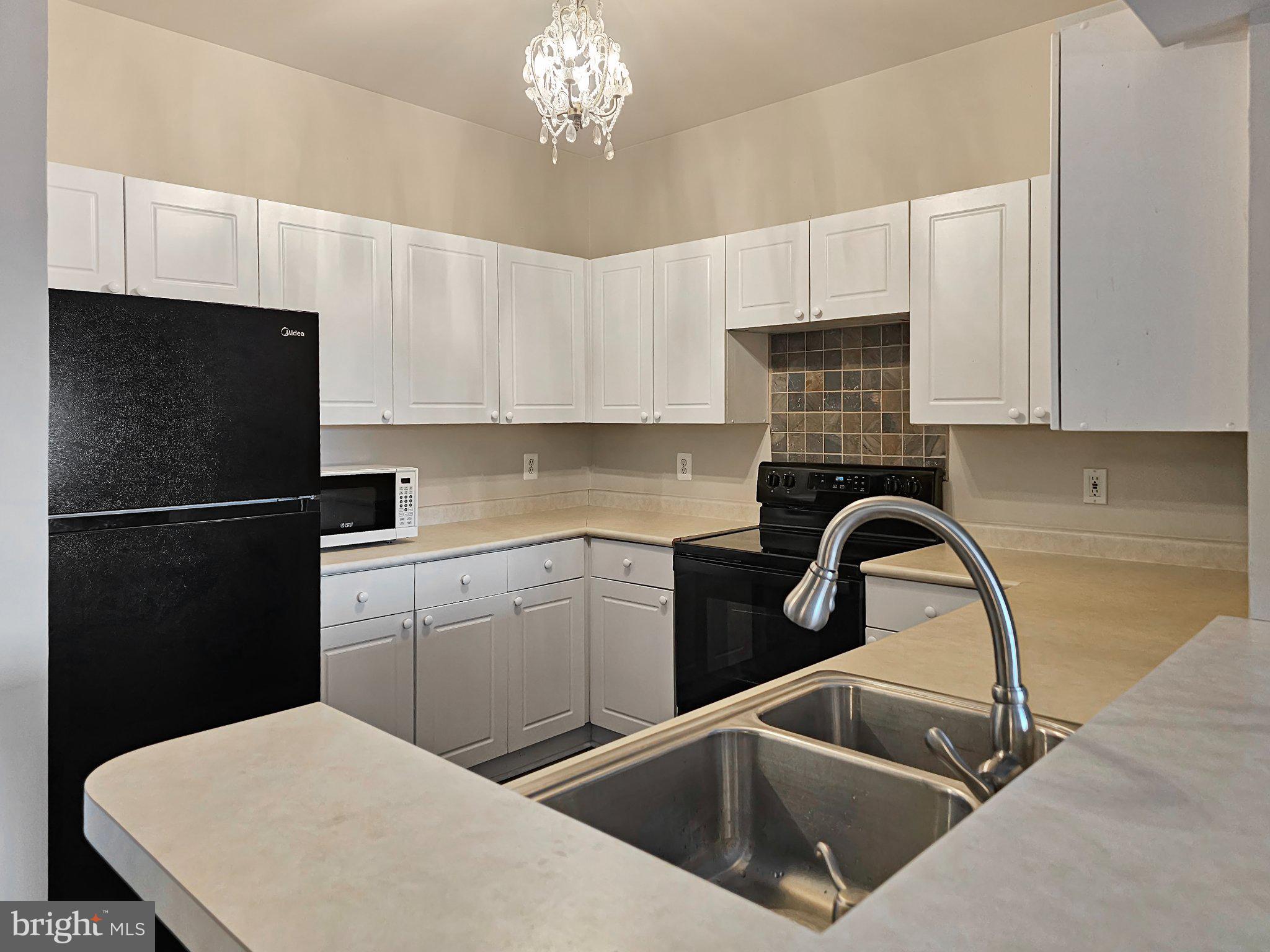4551 STRUTFIELD LANE 4209