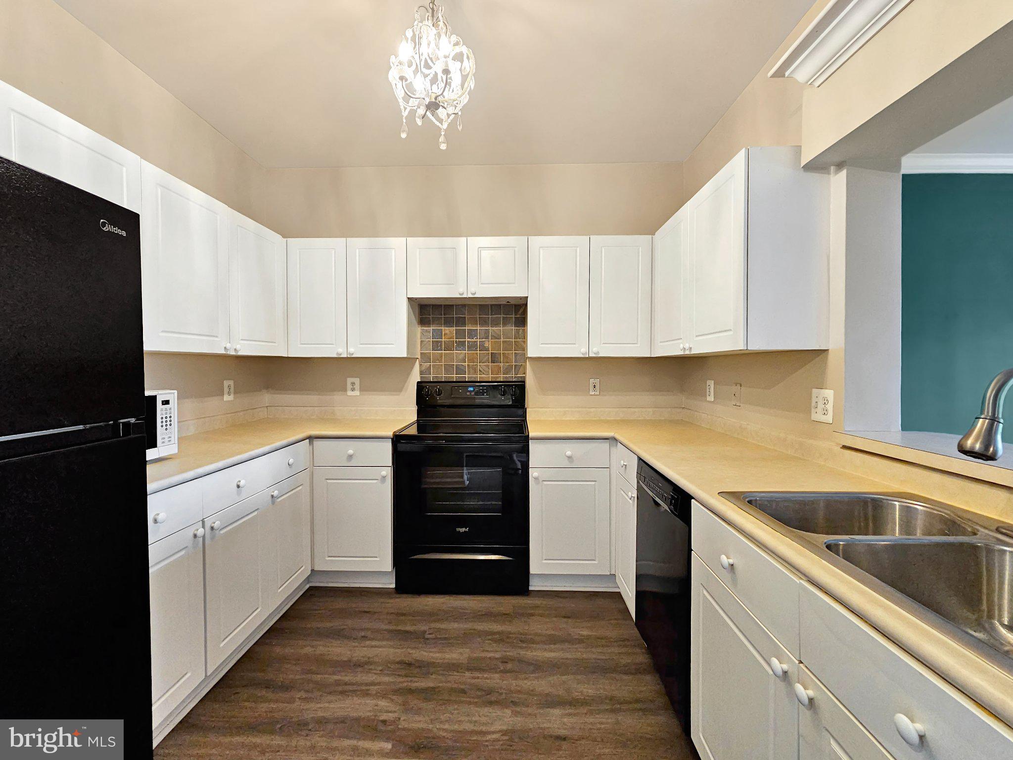 4551 STRUTFIELD LANE 4209