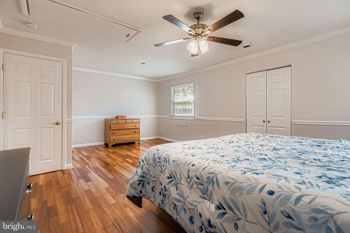 SEVEN COURTS - Residential