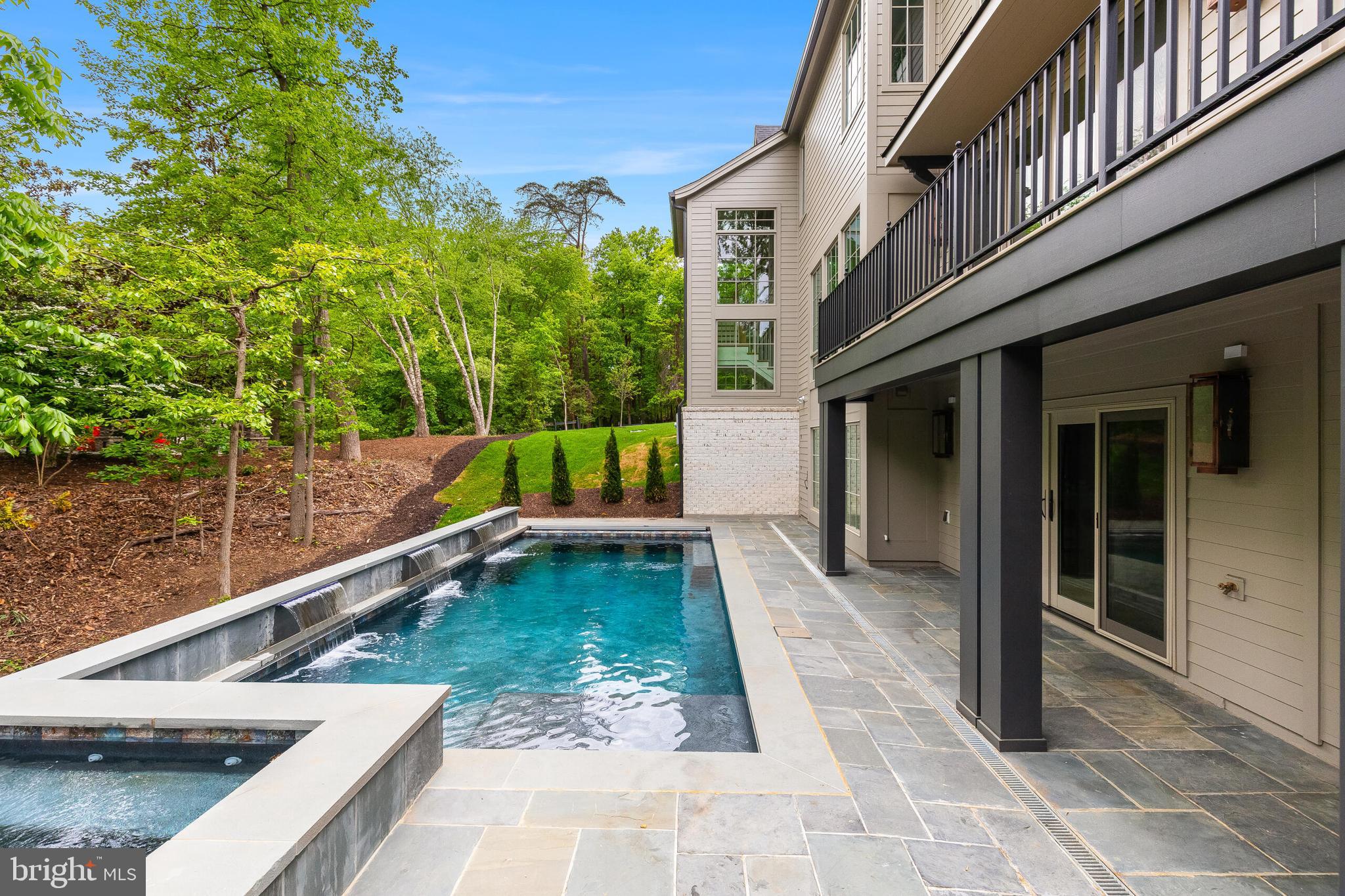 SEMINARY HILL - Residential