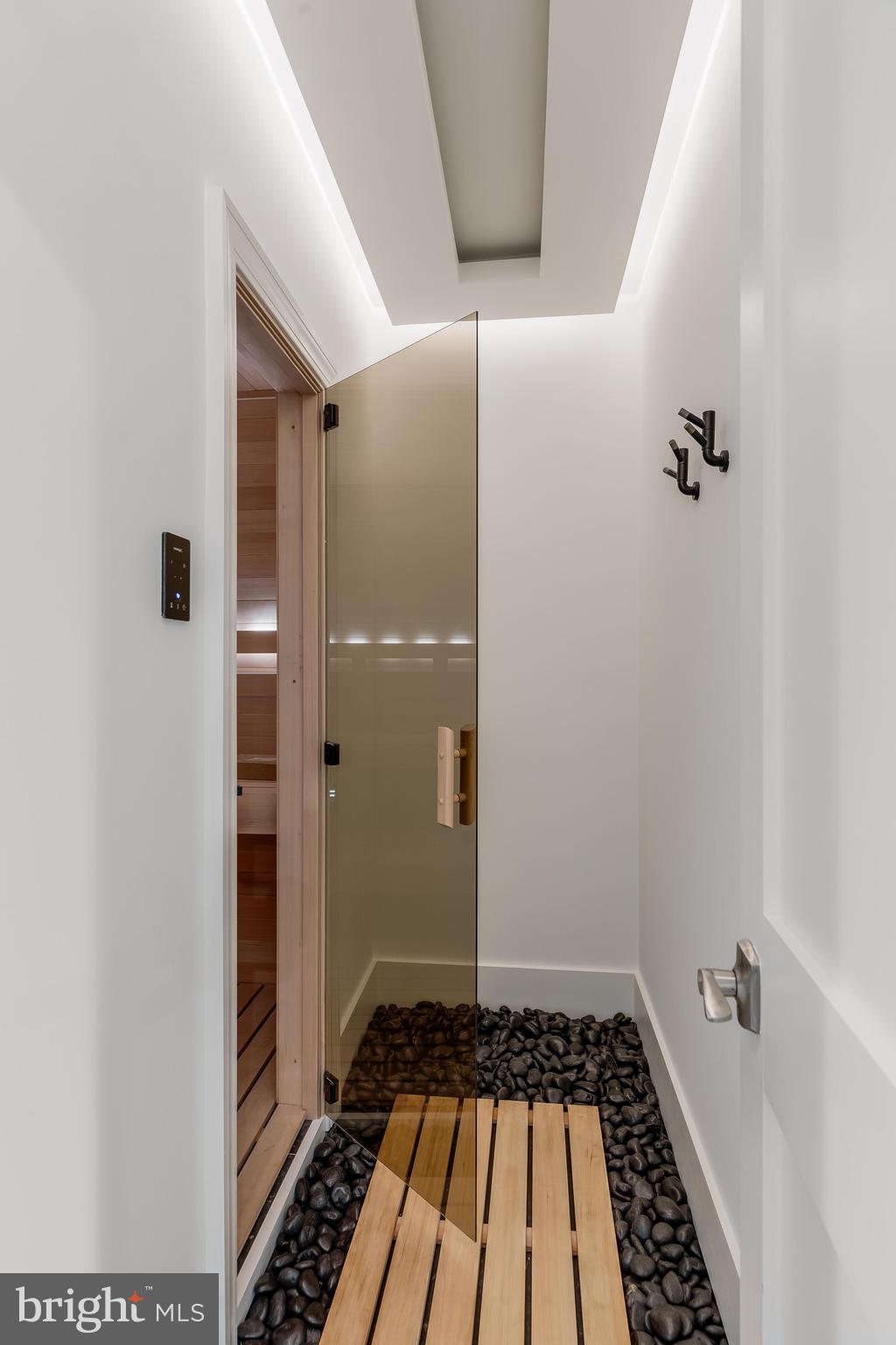 SEMINARY HILL - Residential