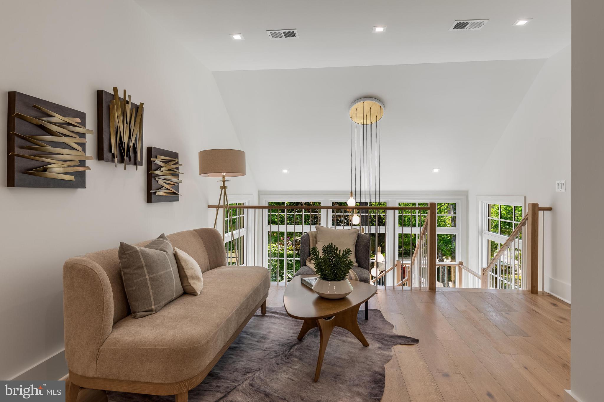 SEMINARY HILL - Residential