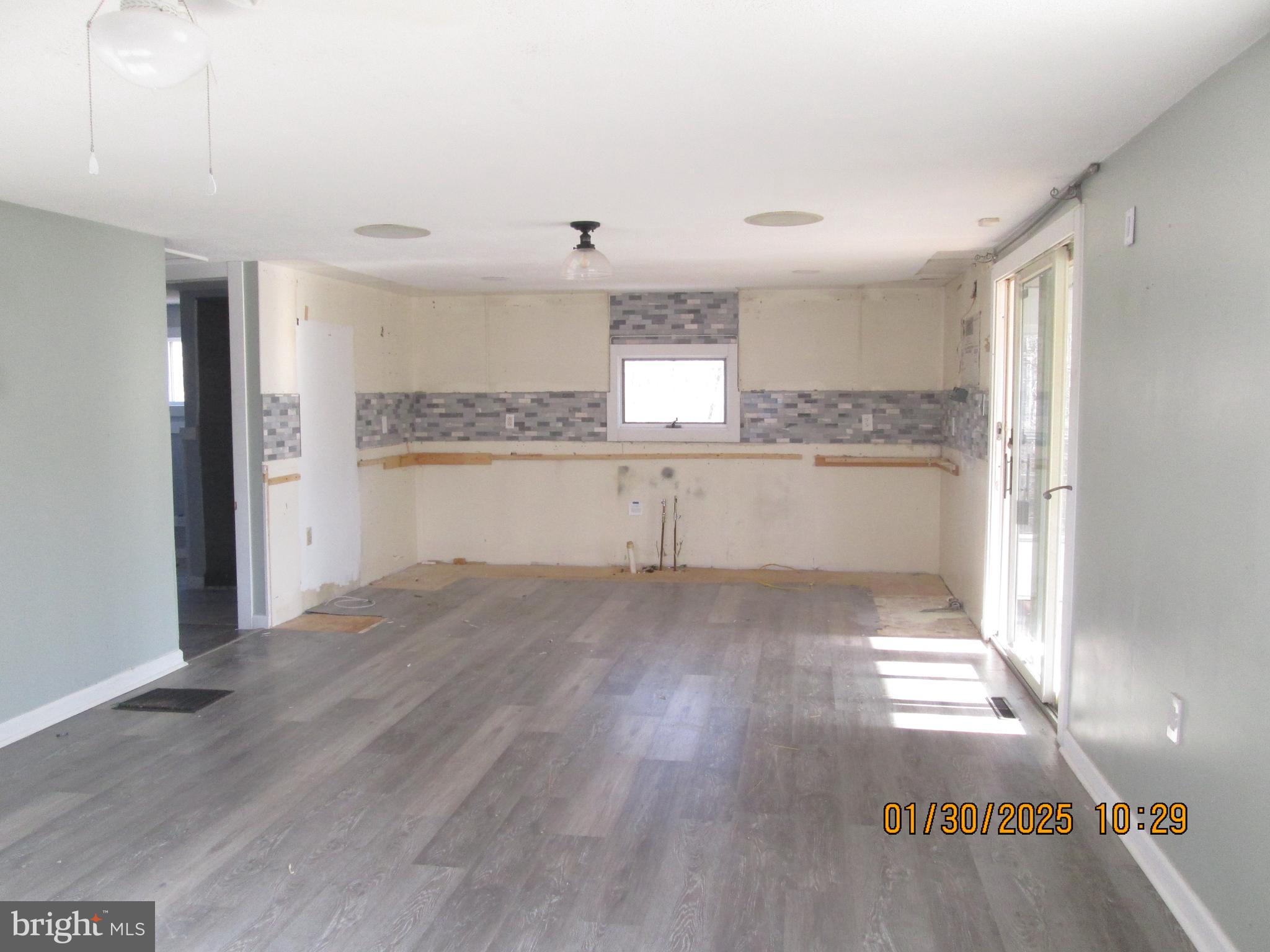 FRANKFORT - Residential