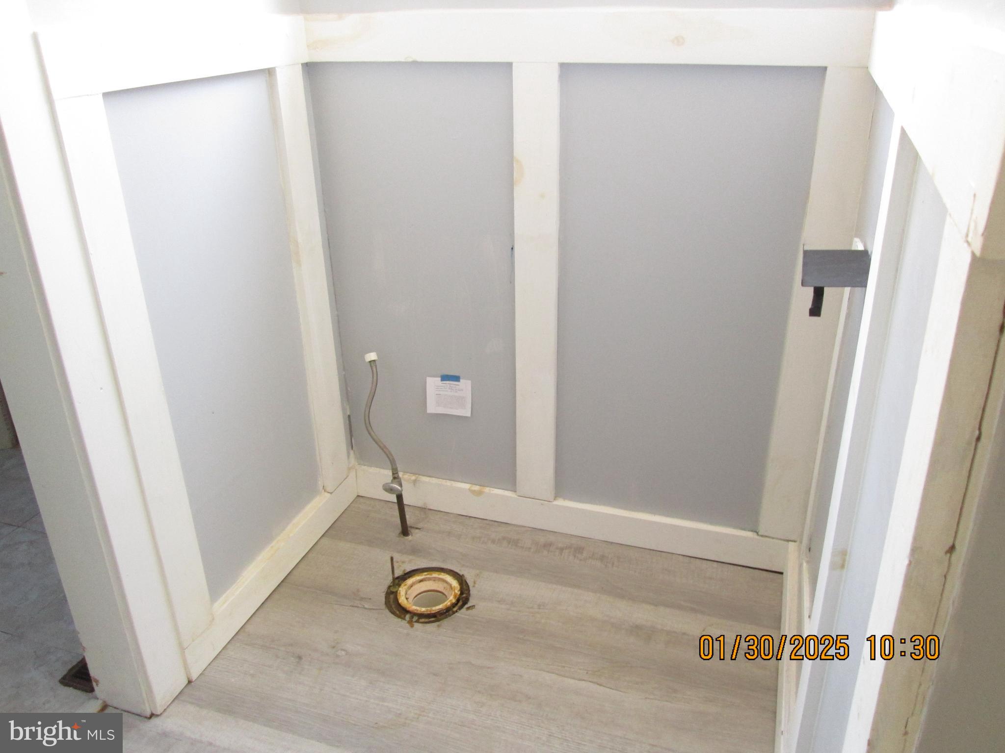 FRANKFORT - Residential