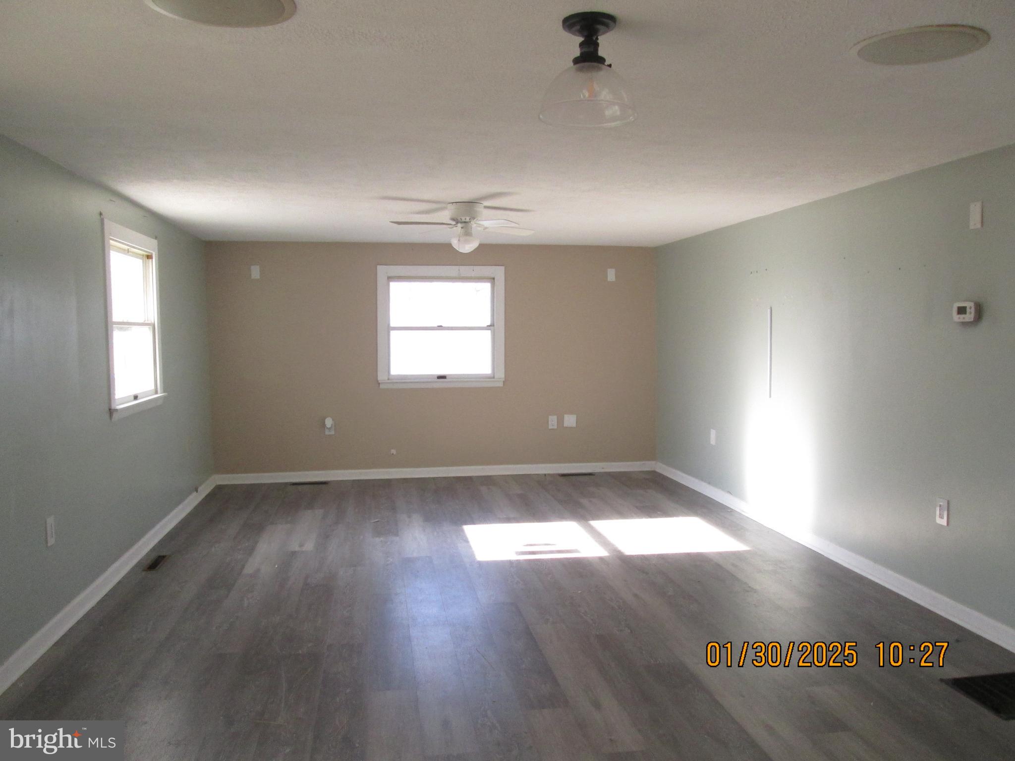 FRANKFORT - Residential