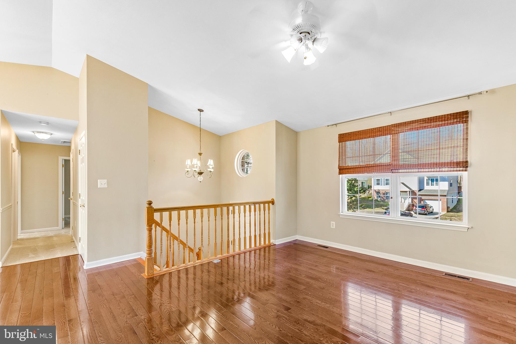 BREEZY POINT - Residential