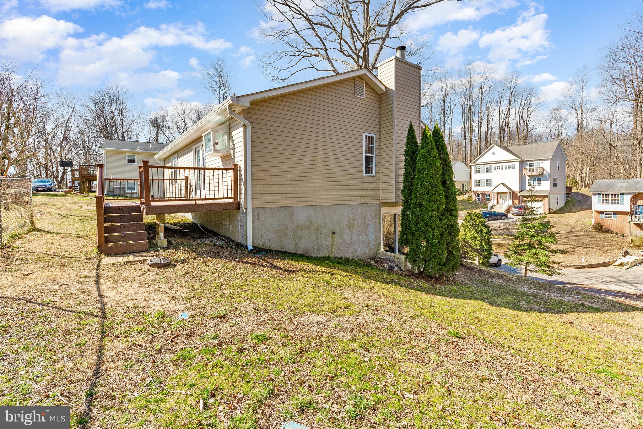 BREEZY POINT - Residential