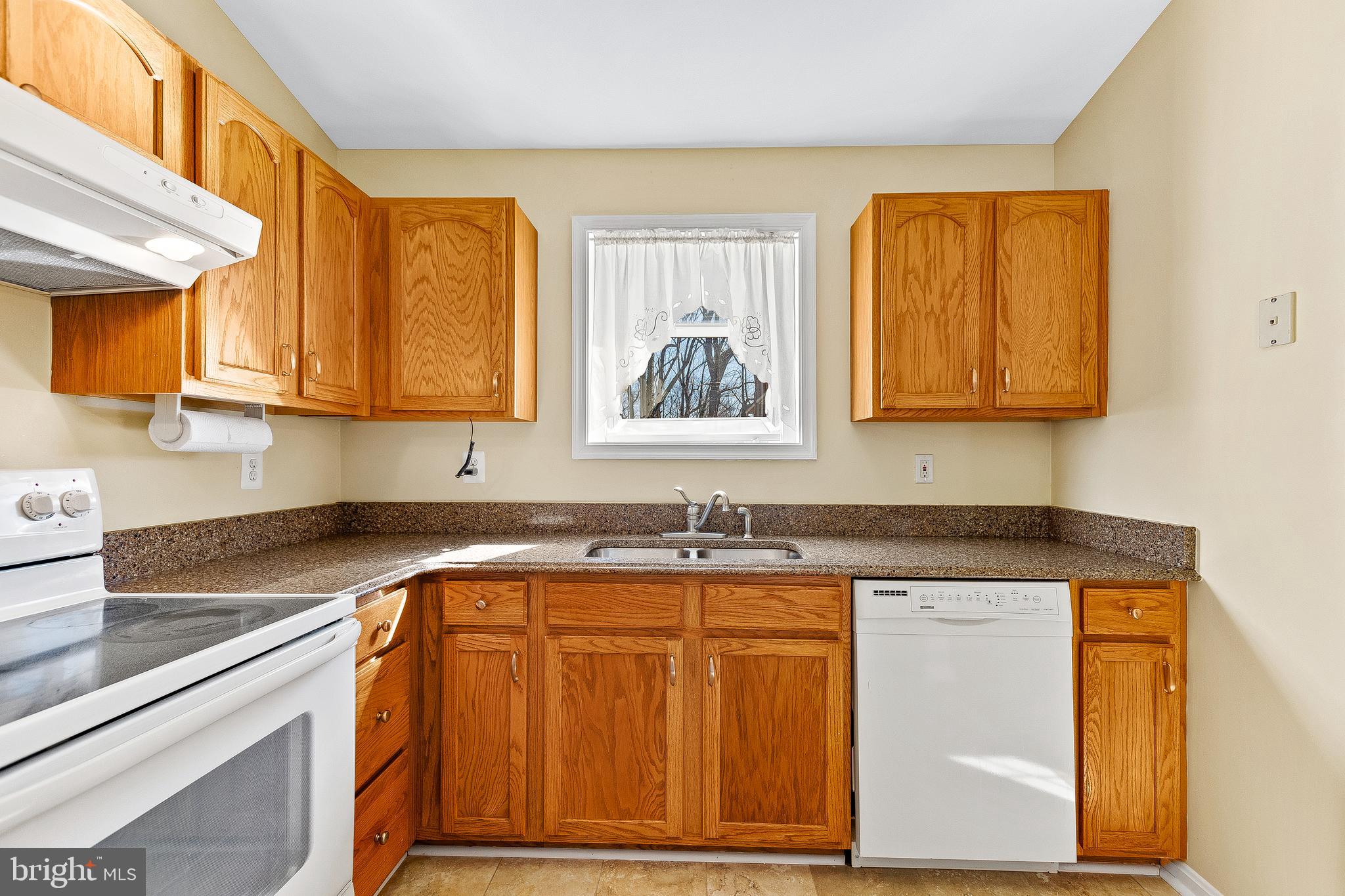 BREEZY POINT - Residential