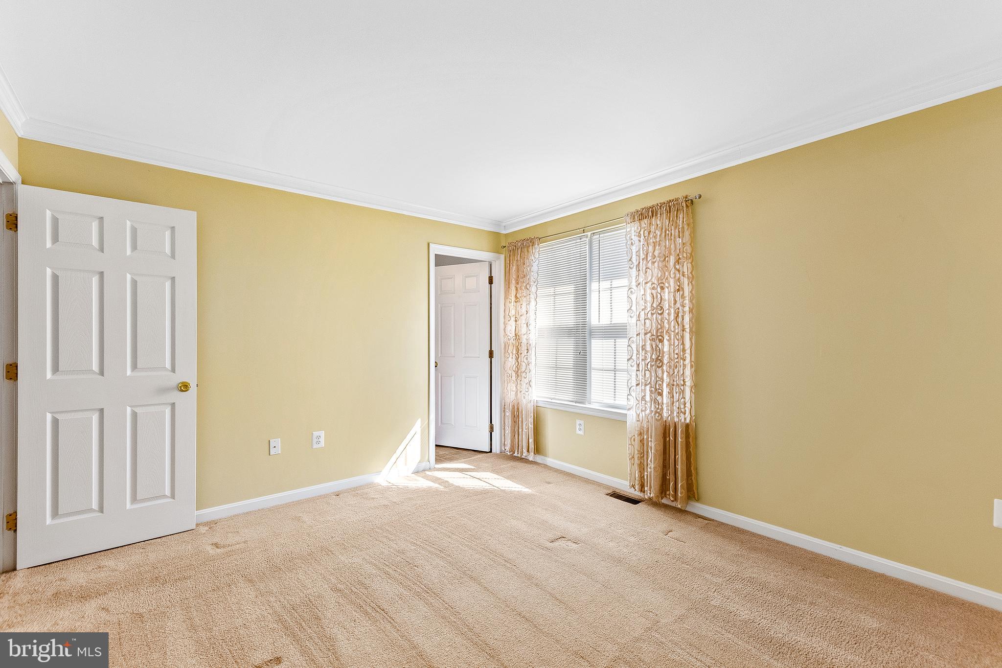 BREEZY POINT - Residential