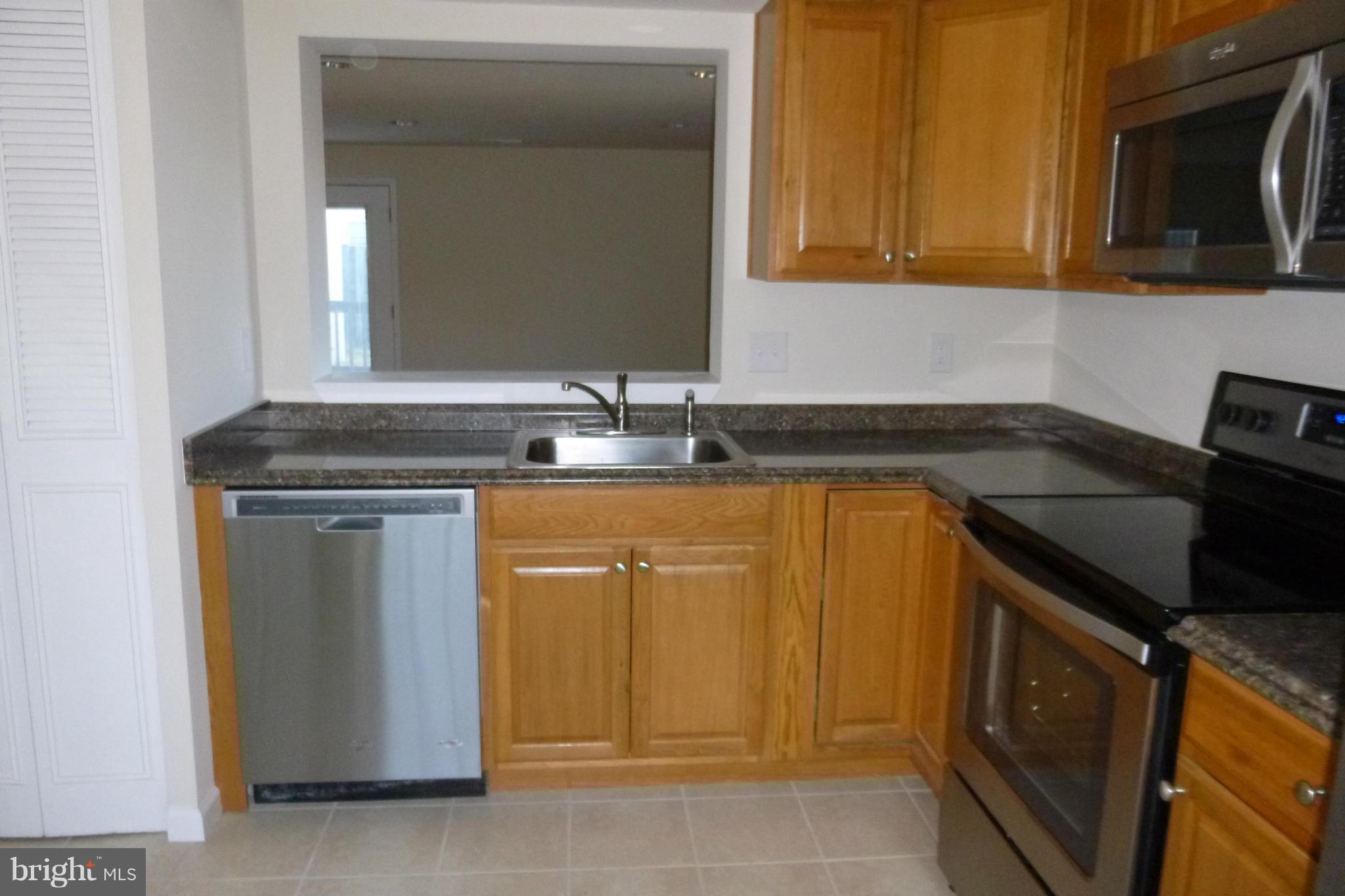 GEORGETOWN PRK/GREENWOOD - Residential