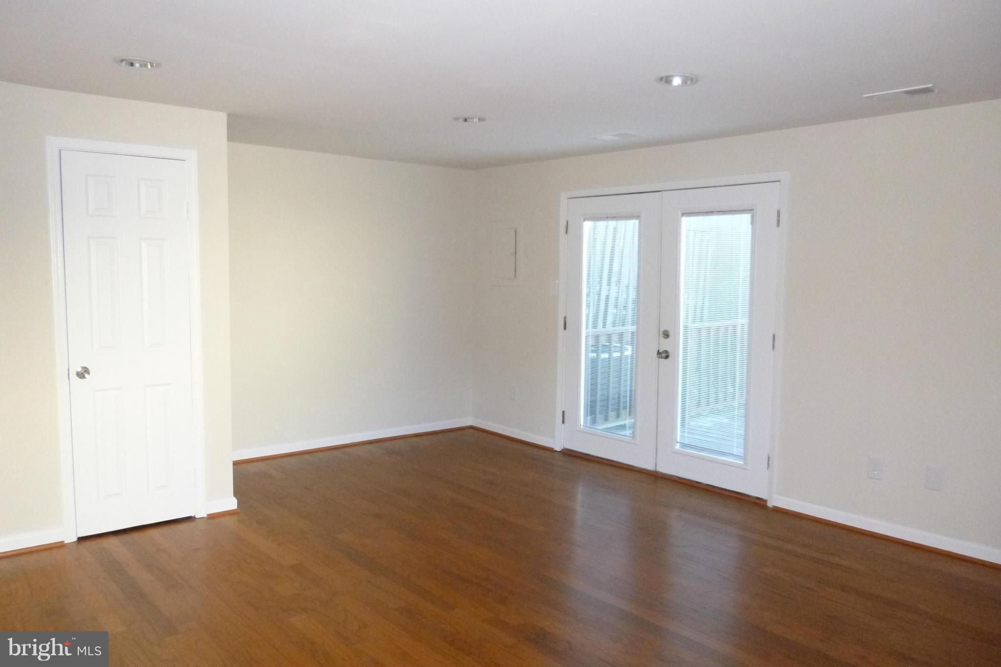 GEORGETOWN PRK/GREENWOOD - Residential