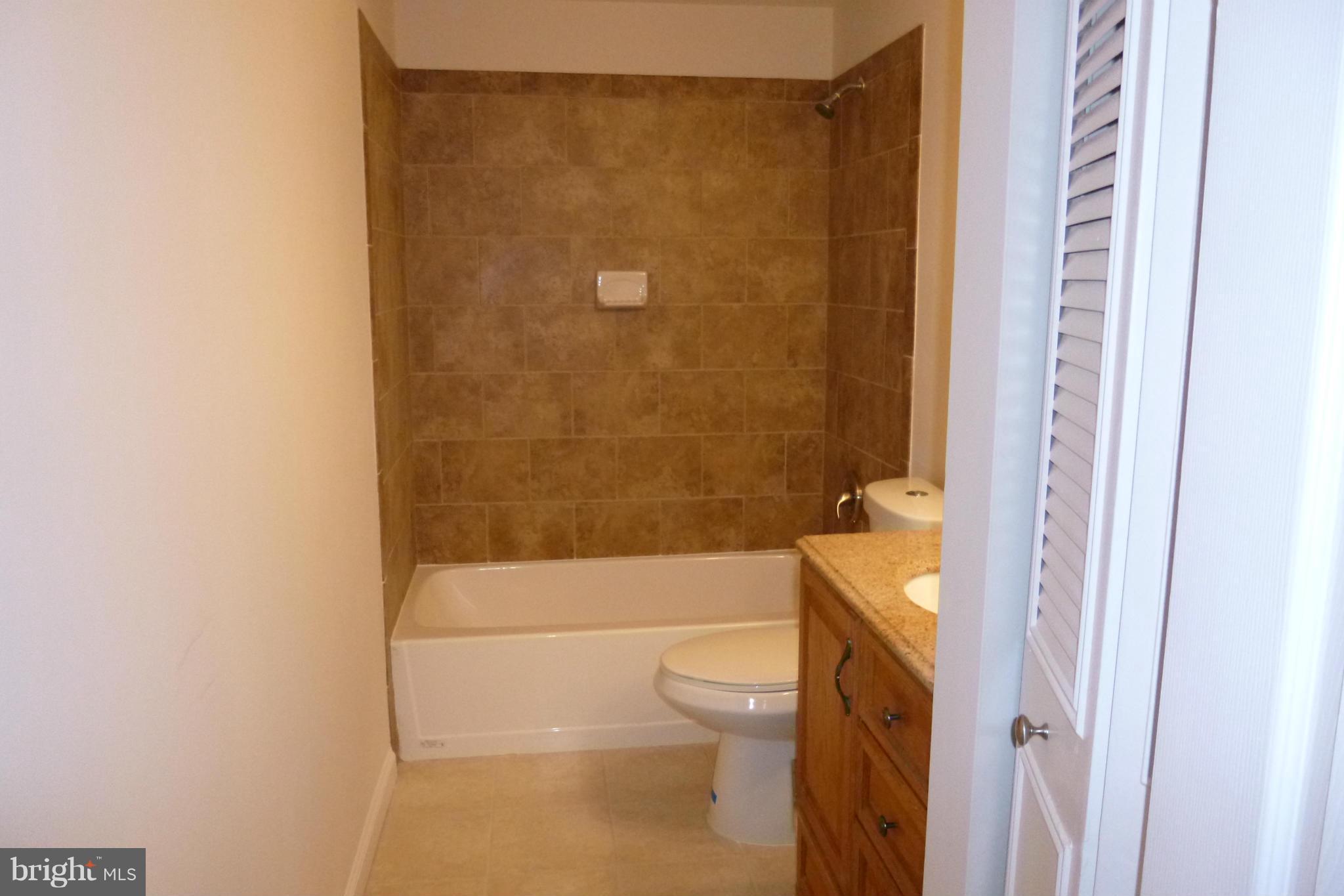 GEORGETOWN PRK/GREENWOOD - Residential