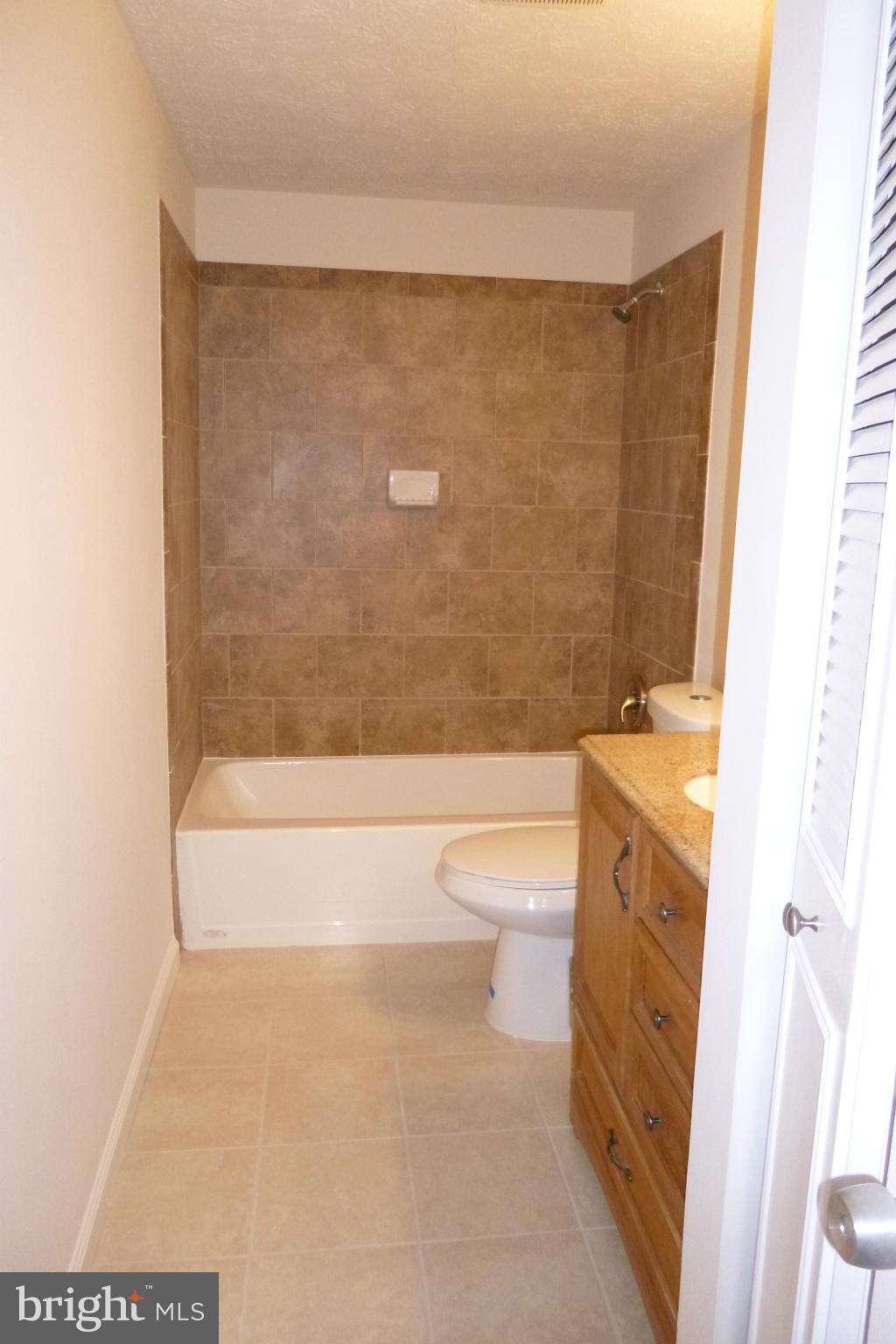 GEORGETOWN PRK/GREENWOOD - Residential