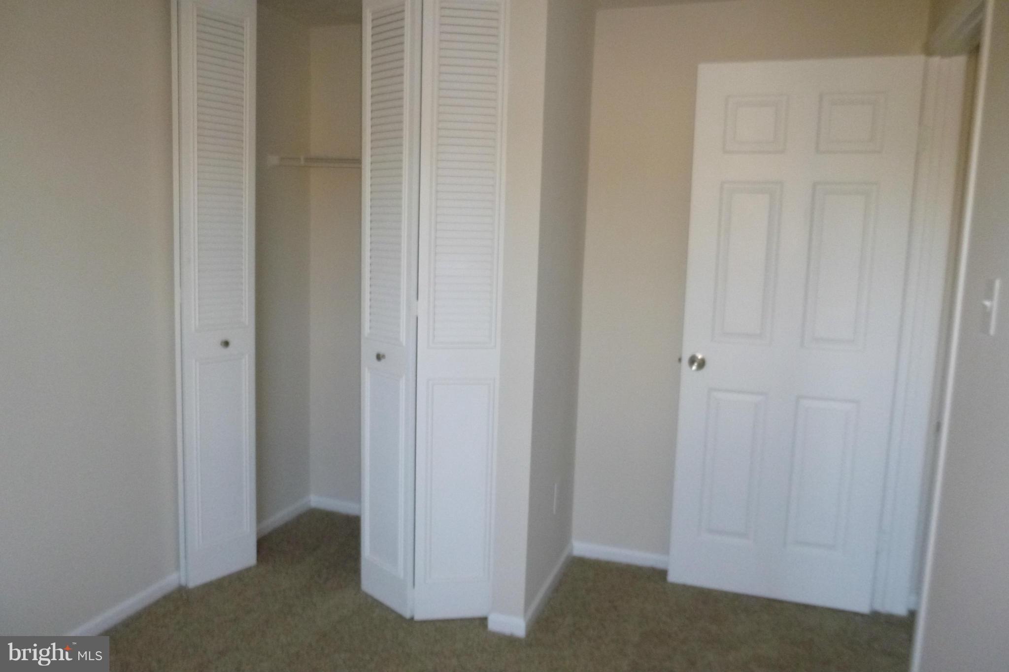 GEORGETOWN PRK/GREENWOOD - Residential