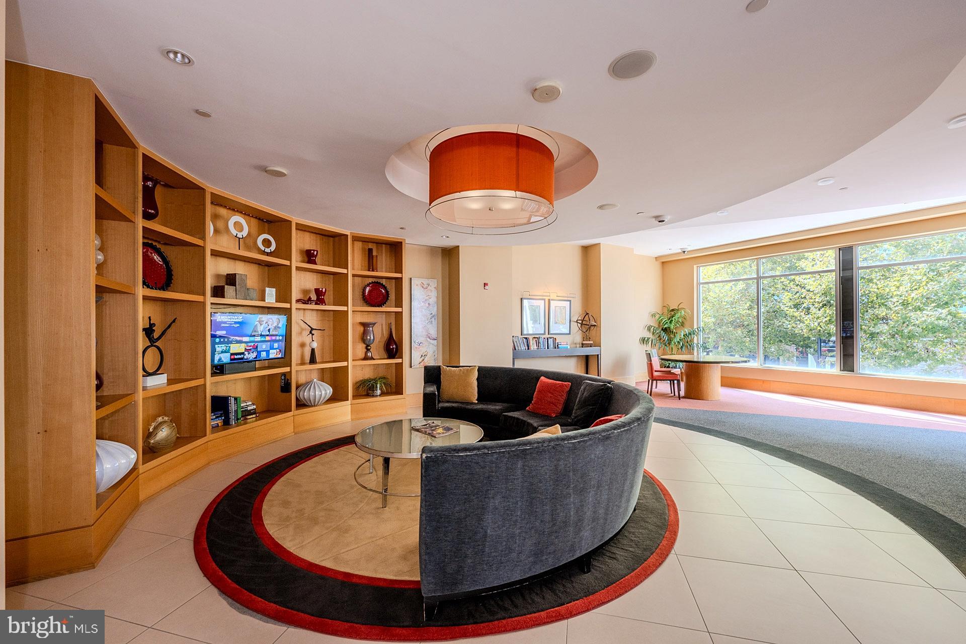 ONE NATIONAL HARBOR CONDOMINIUM - Residential