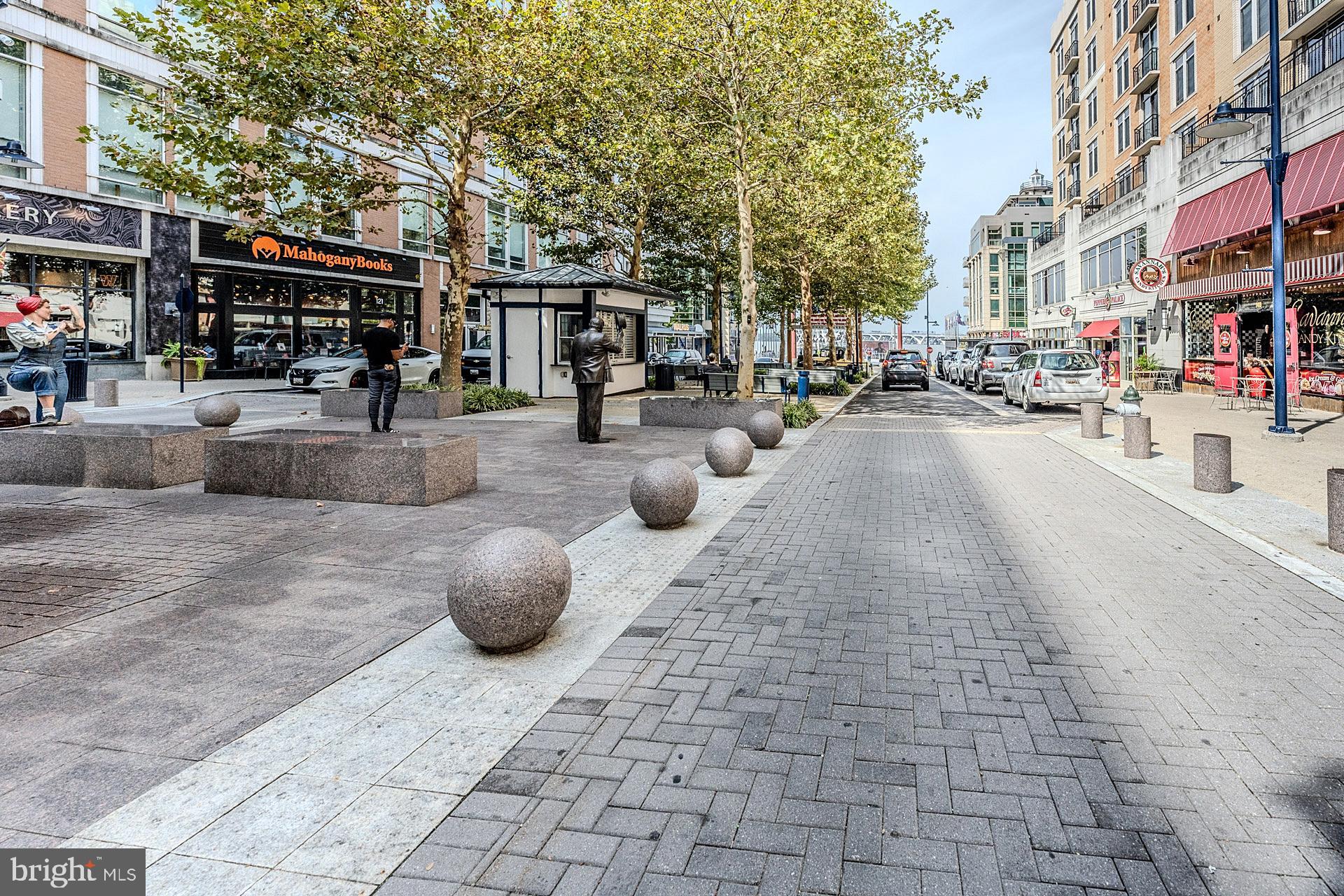 ONE NATIONAL HARBOR CONDOMINIUM - Residential