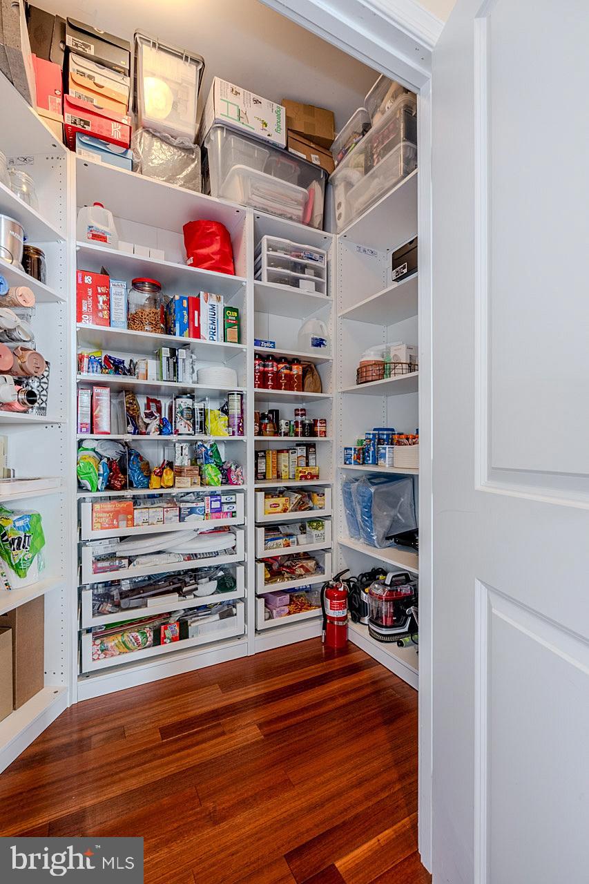 ONE NATIONAL HARBOR CONDOMINIUM - Residential