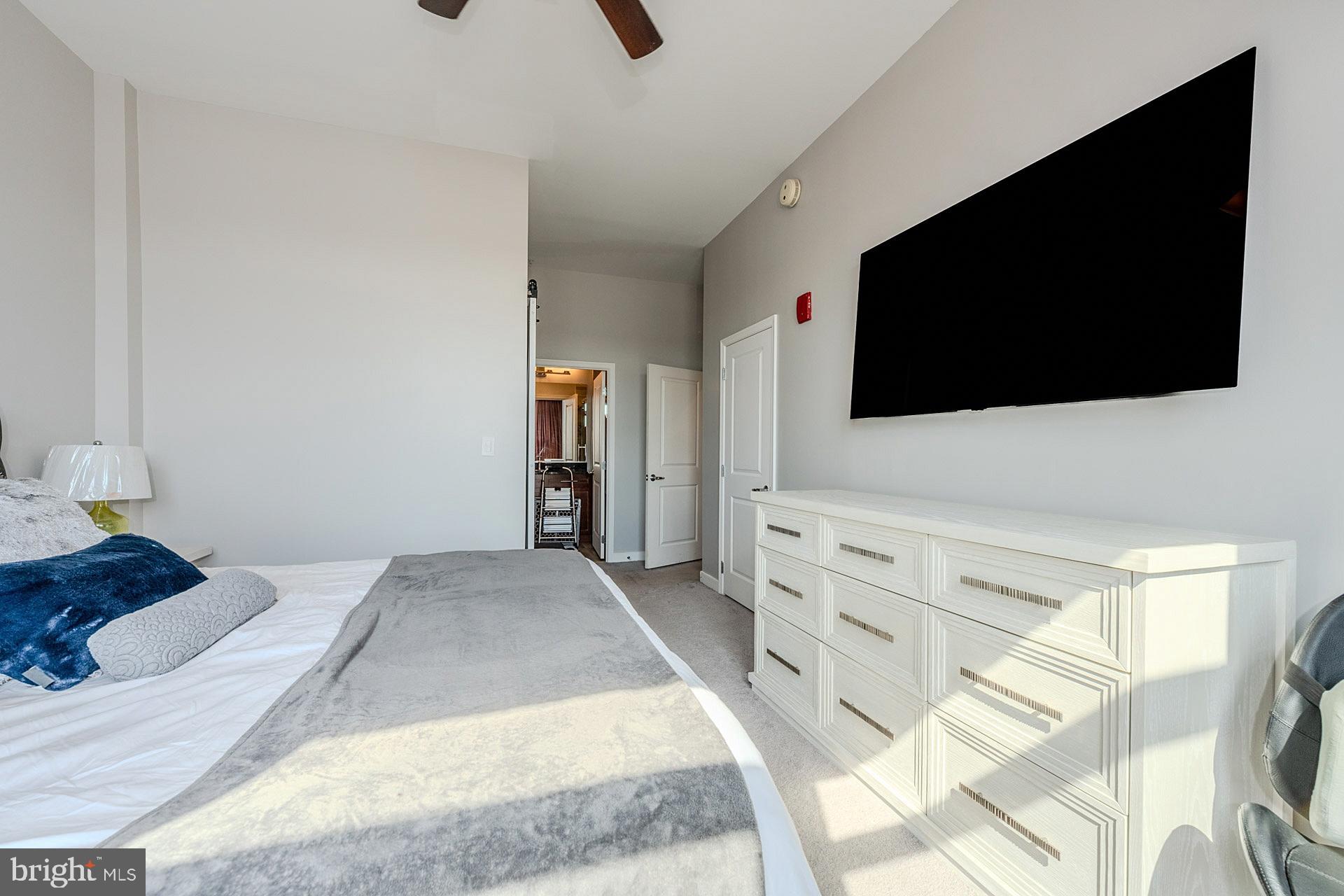 ONE NATIONAL HARBOR CONDOMINIUM - Residential