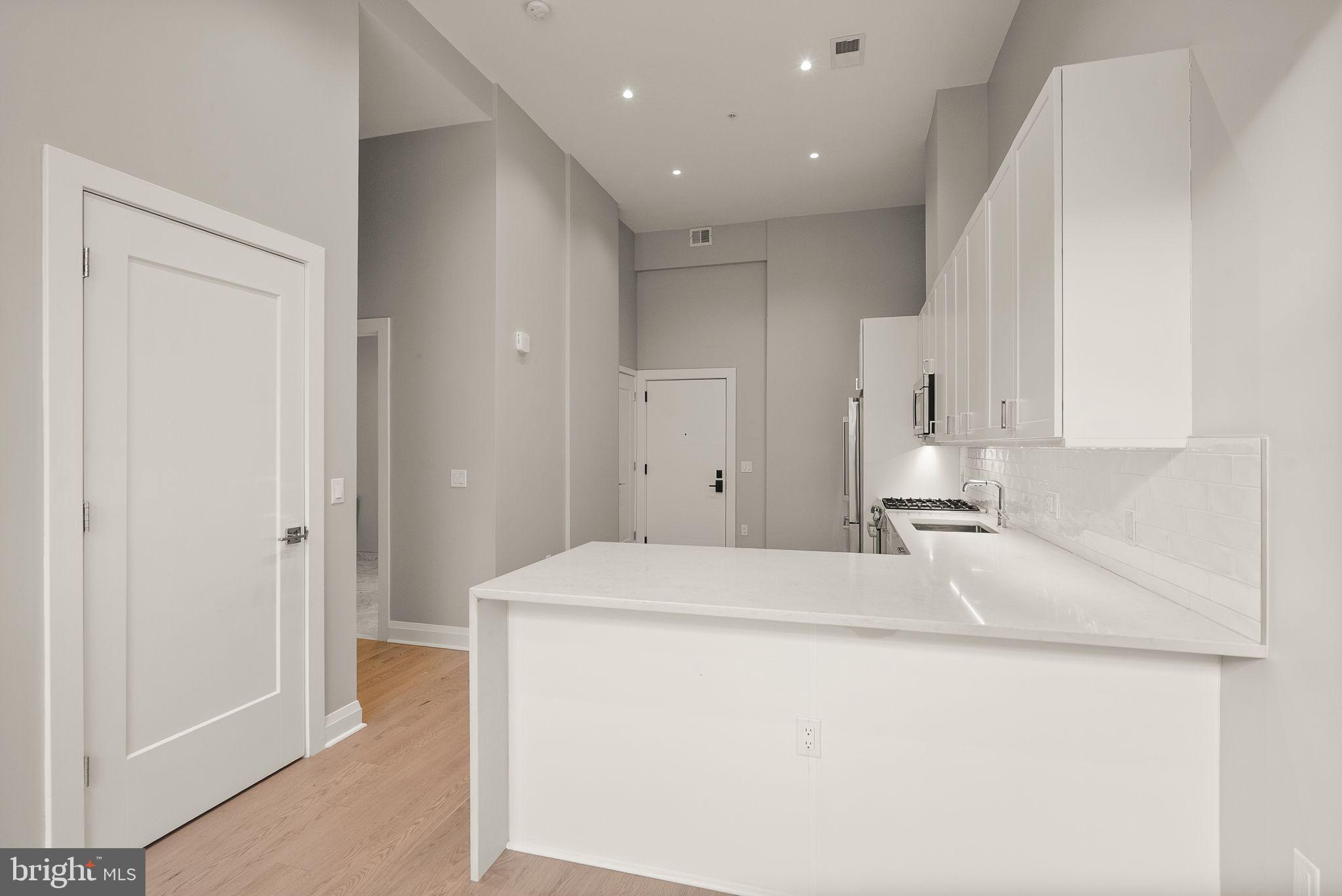 OLD TOWN ALEXANDRIA - Residential