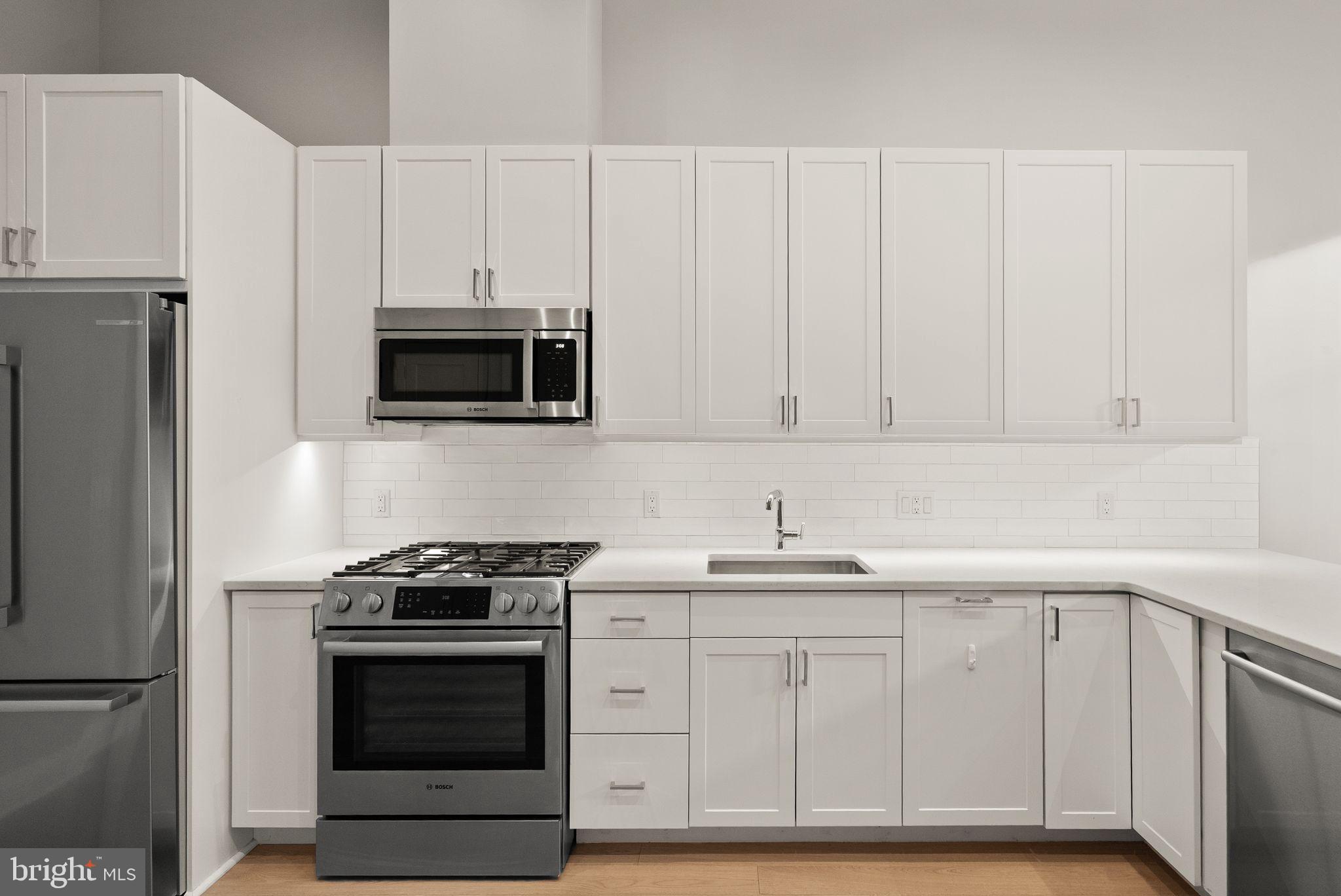 OLD TOWN ALEXANDRIA - Residential