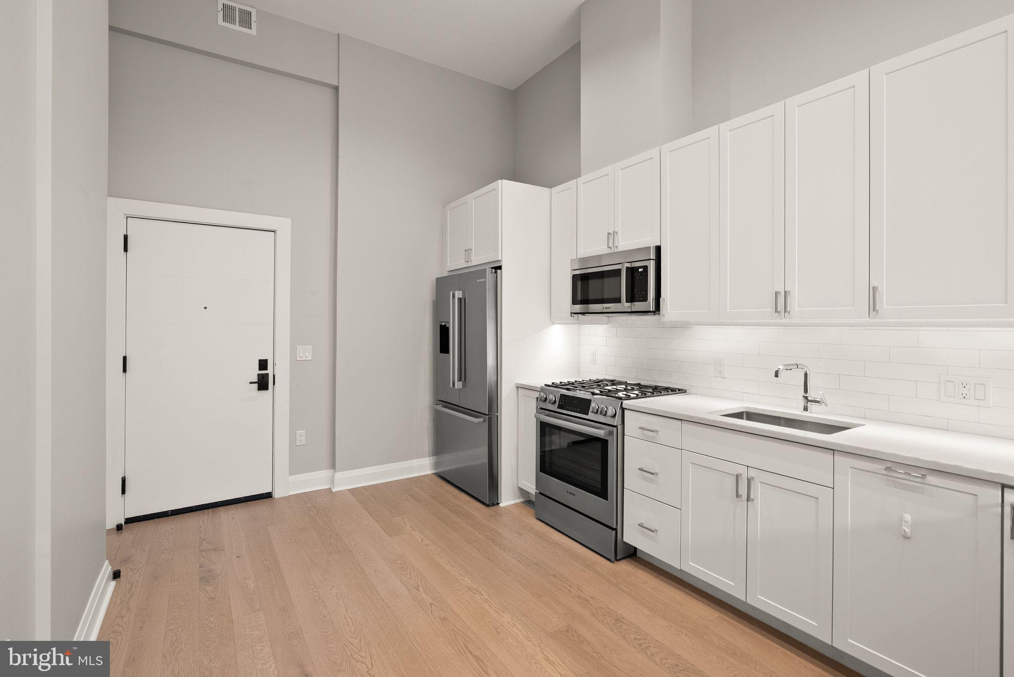 OLD TOWN ALEXANDRIA - Residential