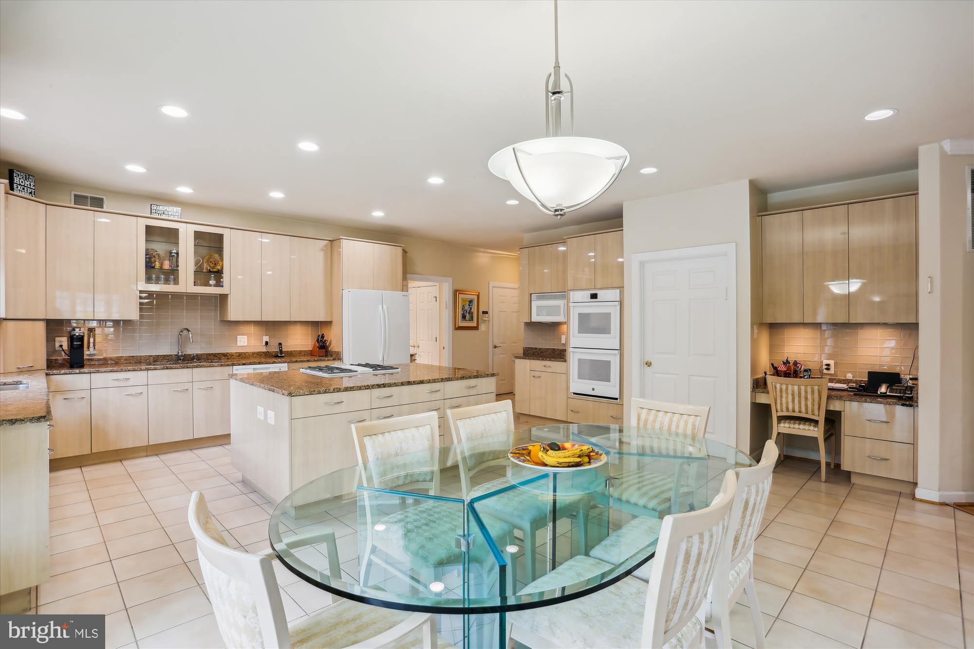 KEMP MILL FOREST - Residential