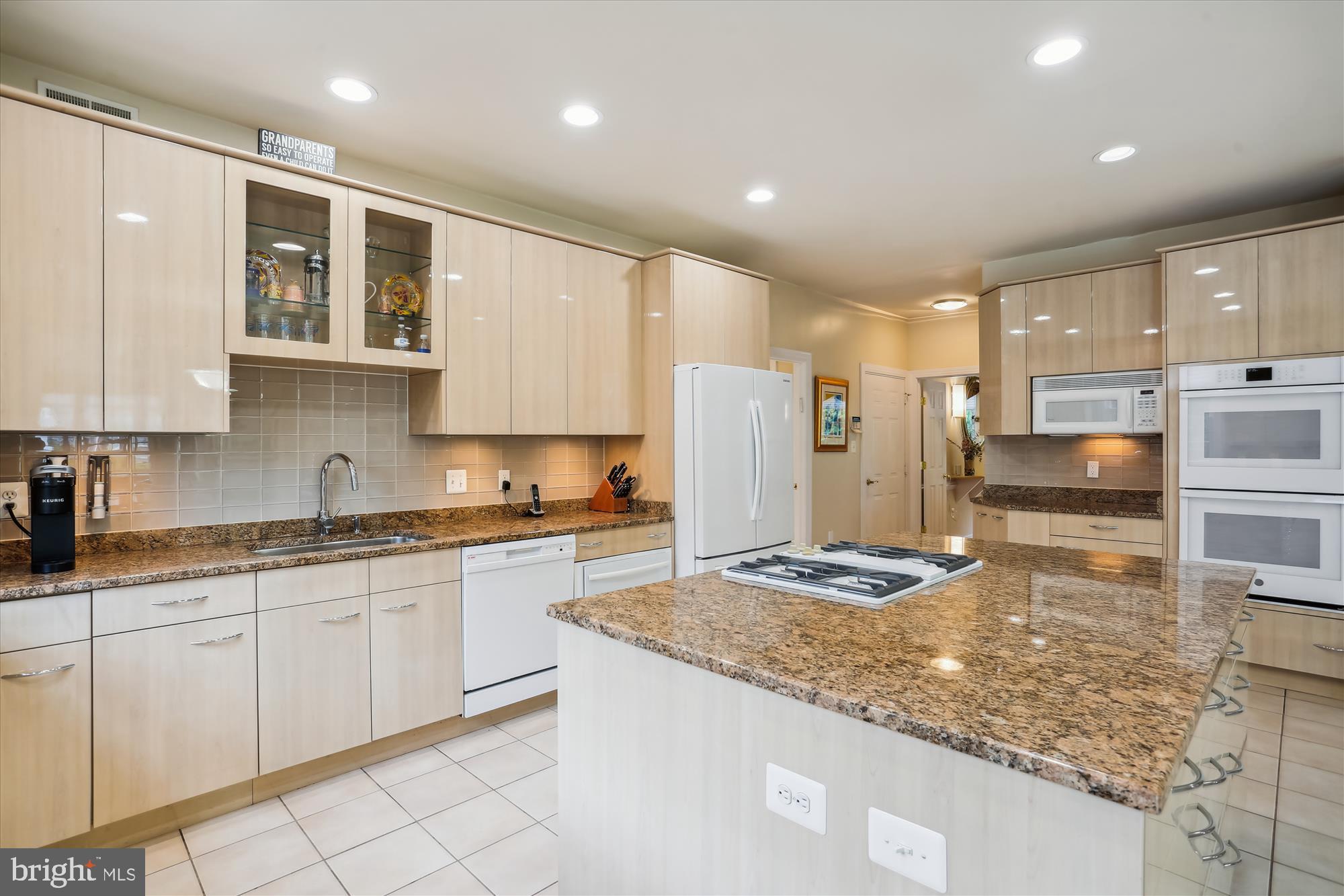 KEMP MILL FOREST - Residential