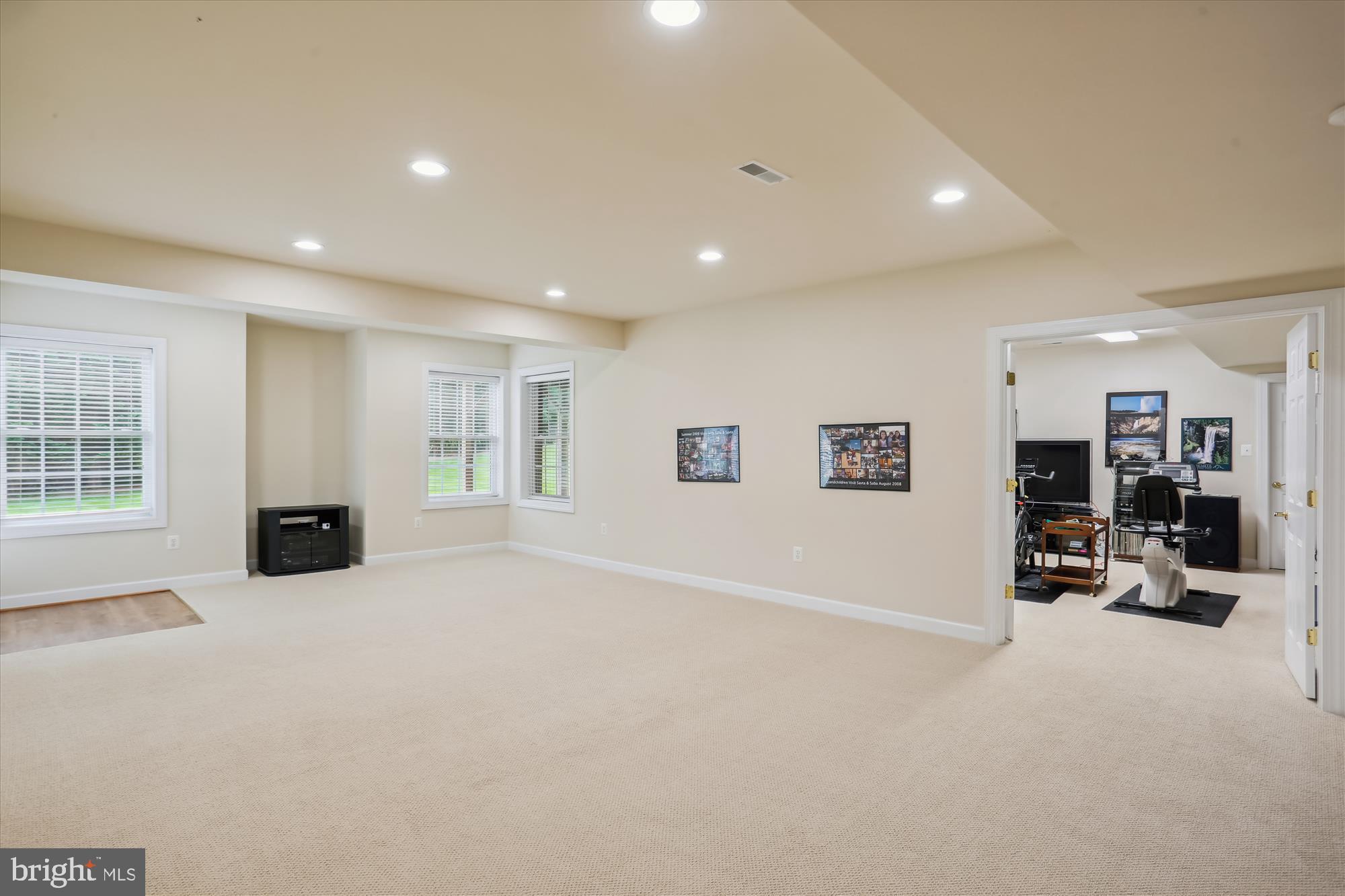 KEMP MILL FOREST - Residential