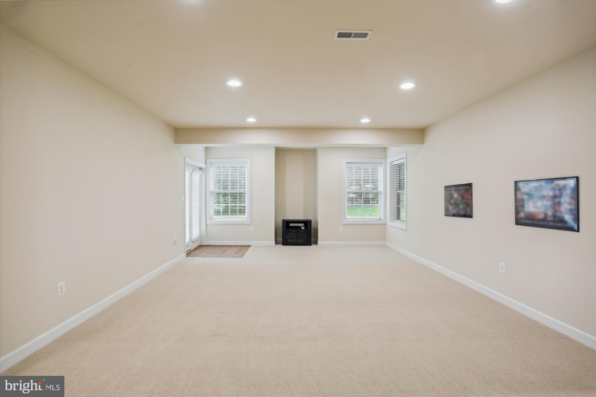 KEMP MILL FOREST - Residential