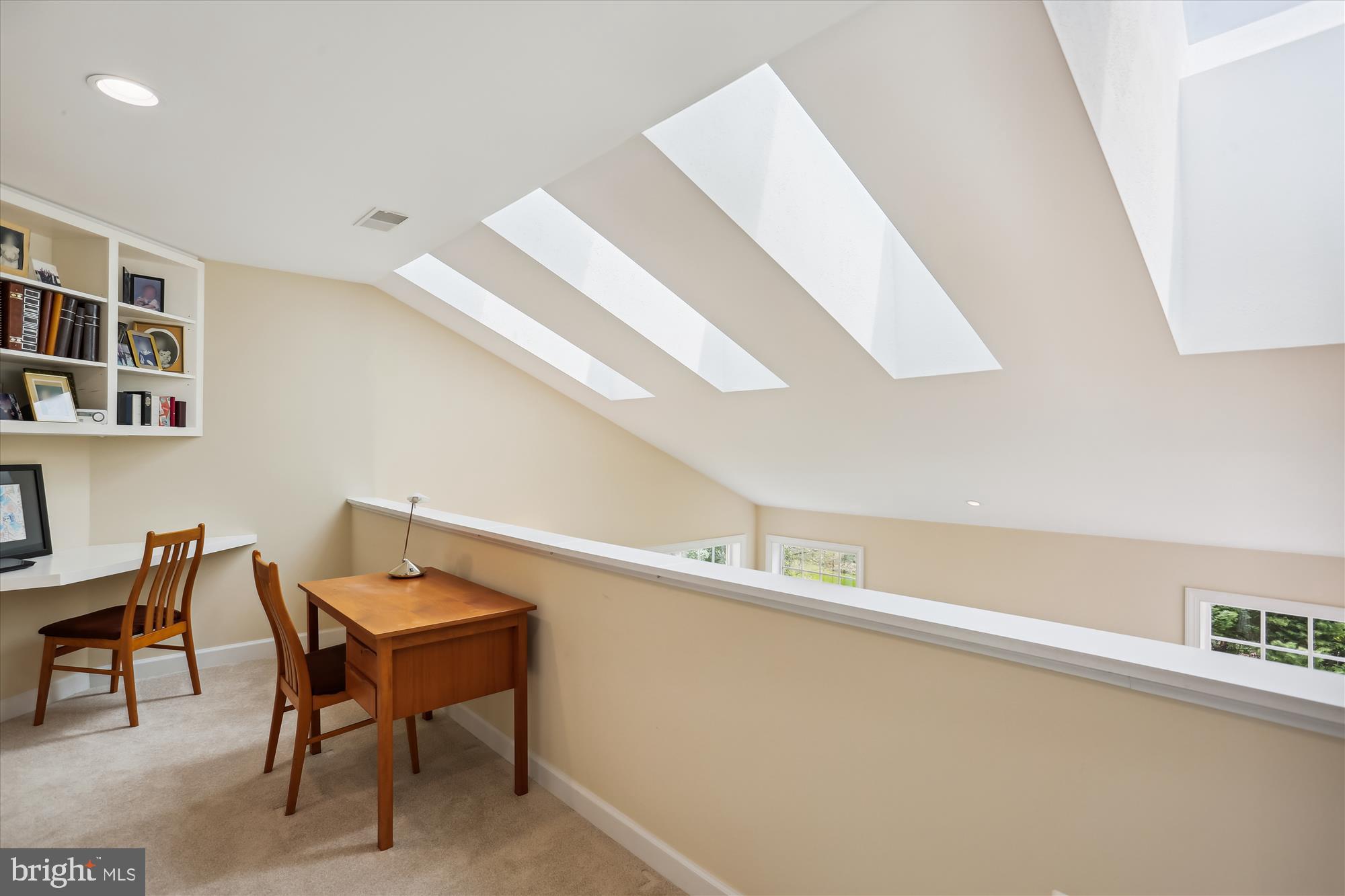 KEMP MILL FOREST - Residential