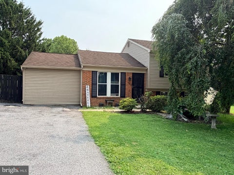 Homes For Sale - 152 Kent Road<br/> LANCASTER, PA 17603