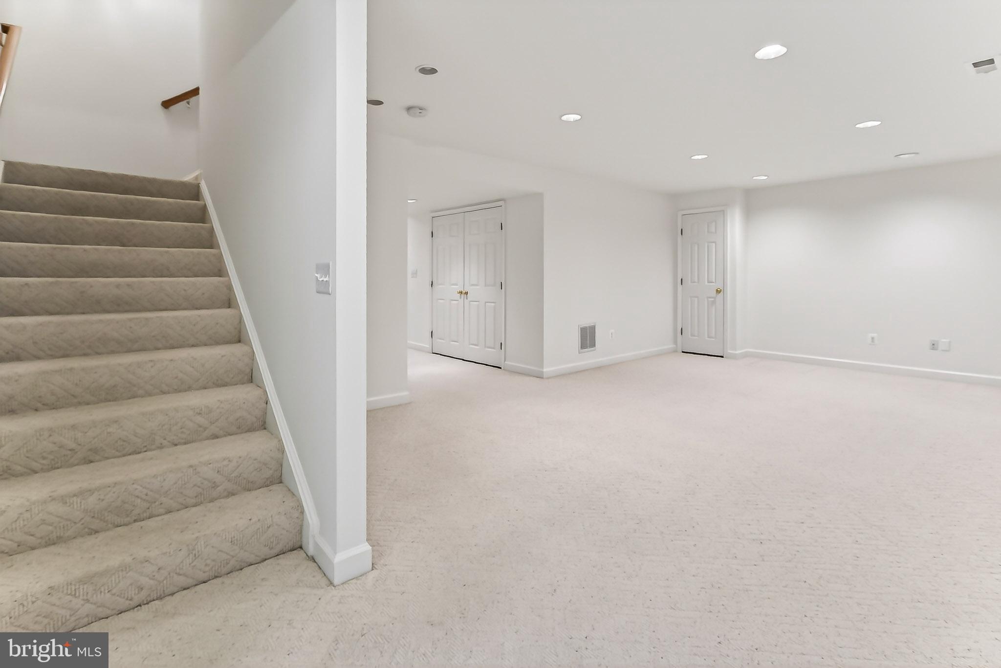 TIMBERBROOKE - Residential