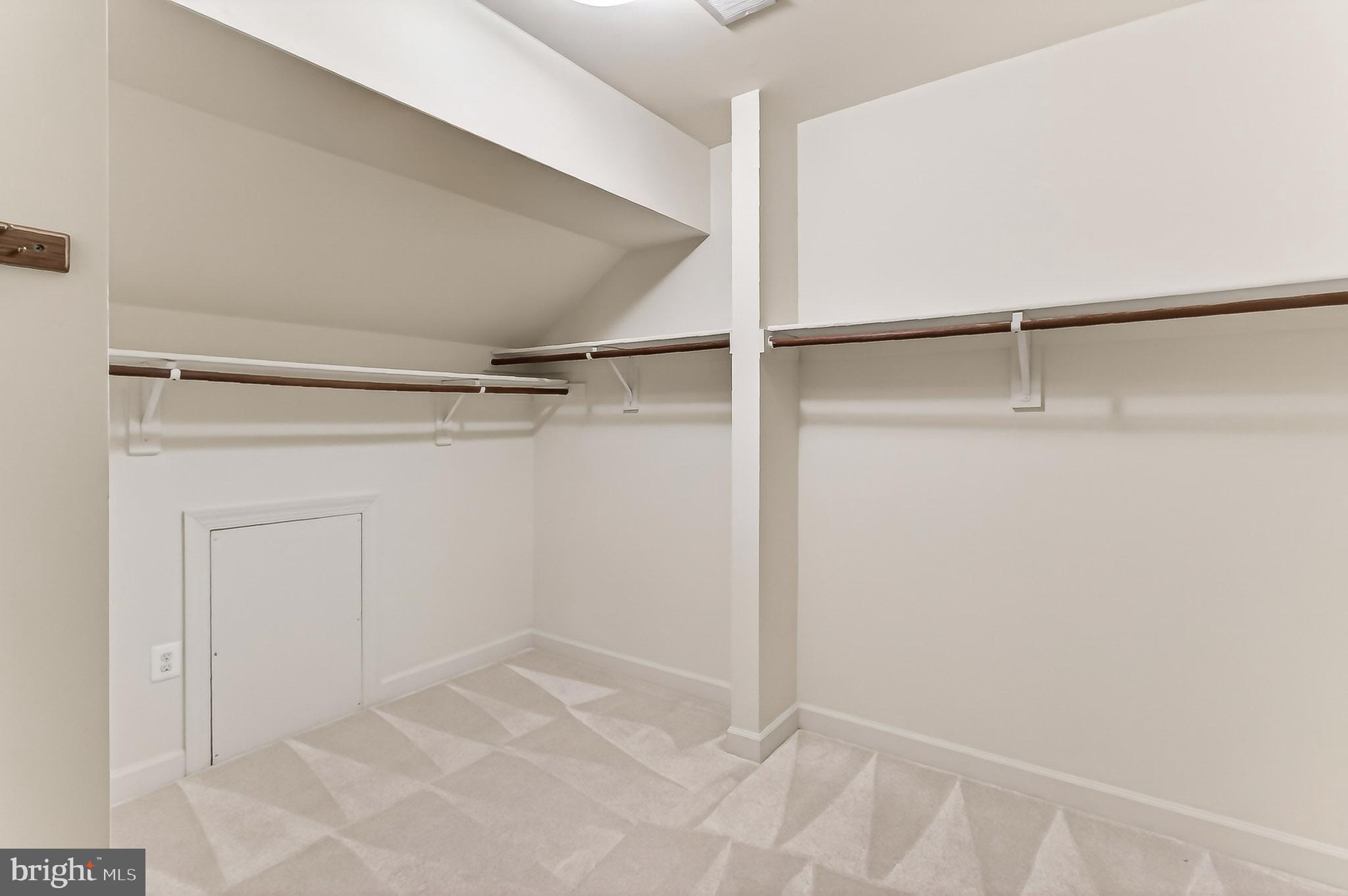 TIMBERBROOKE - Residential