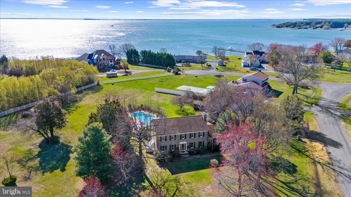 301 SHIPPING CREEK DRIVE