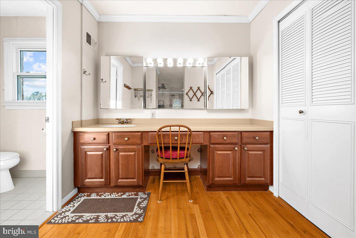 SHIPPING CREEK - Residential