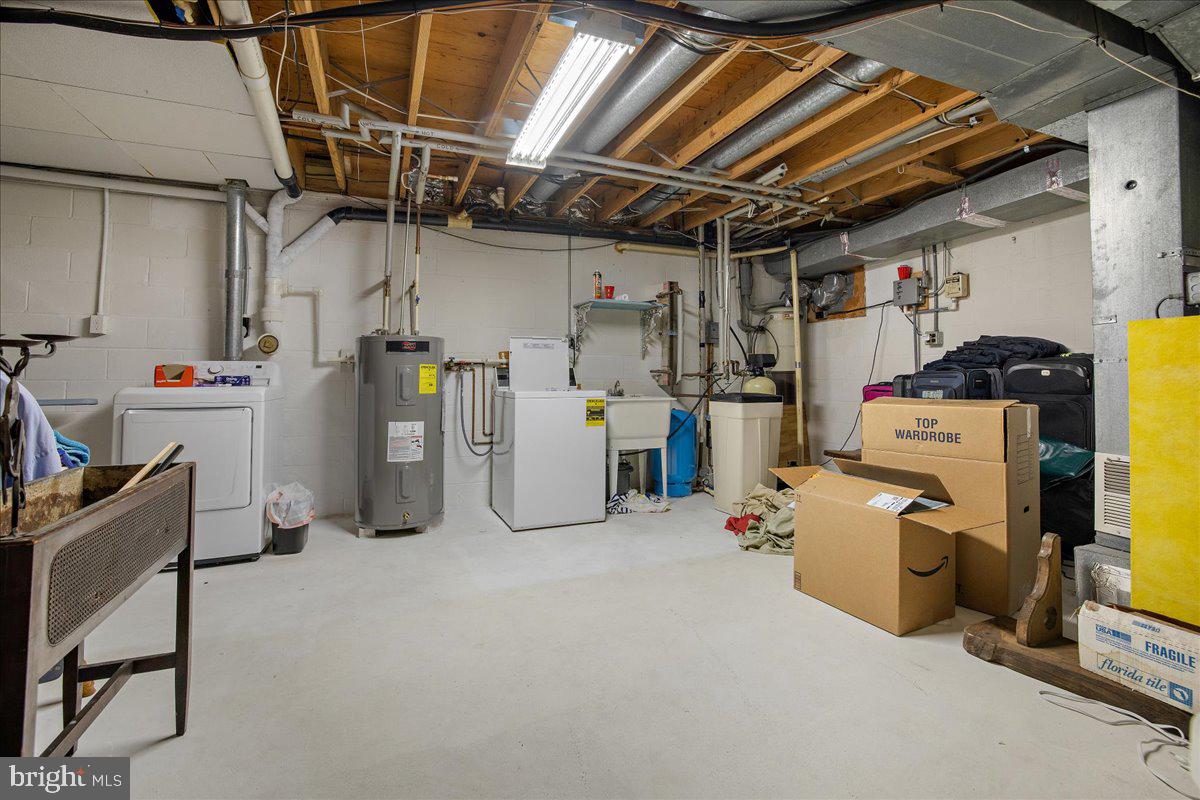 SHIPPING CREEK - Residential