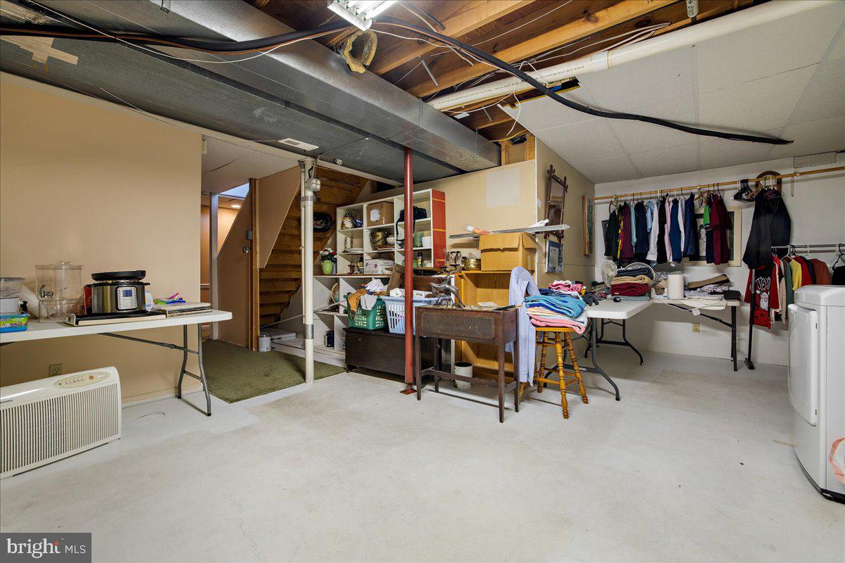 SHIPPING CREEK - Residential