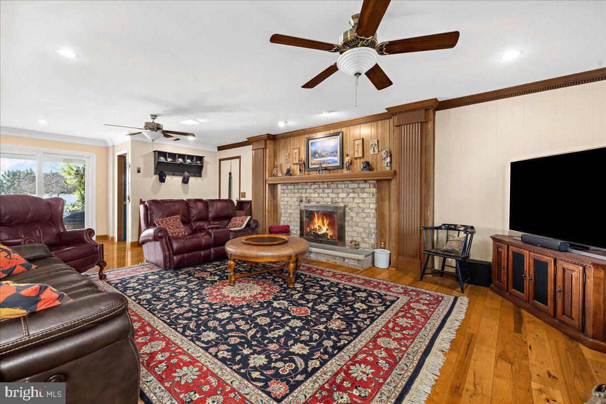 SHIPPING CREEK - Residential