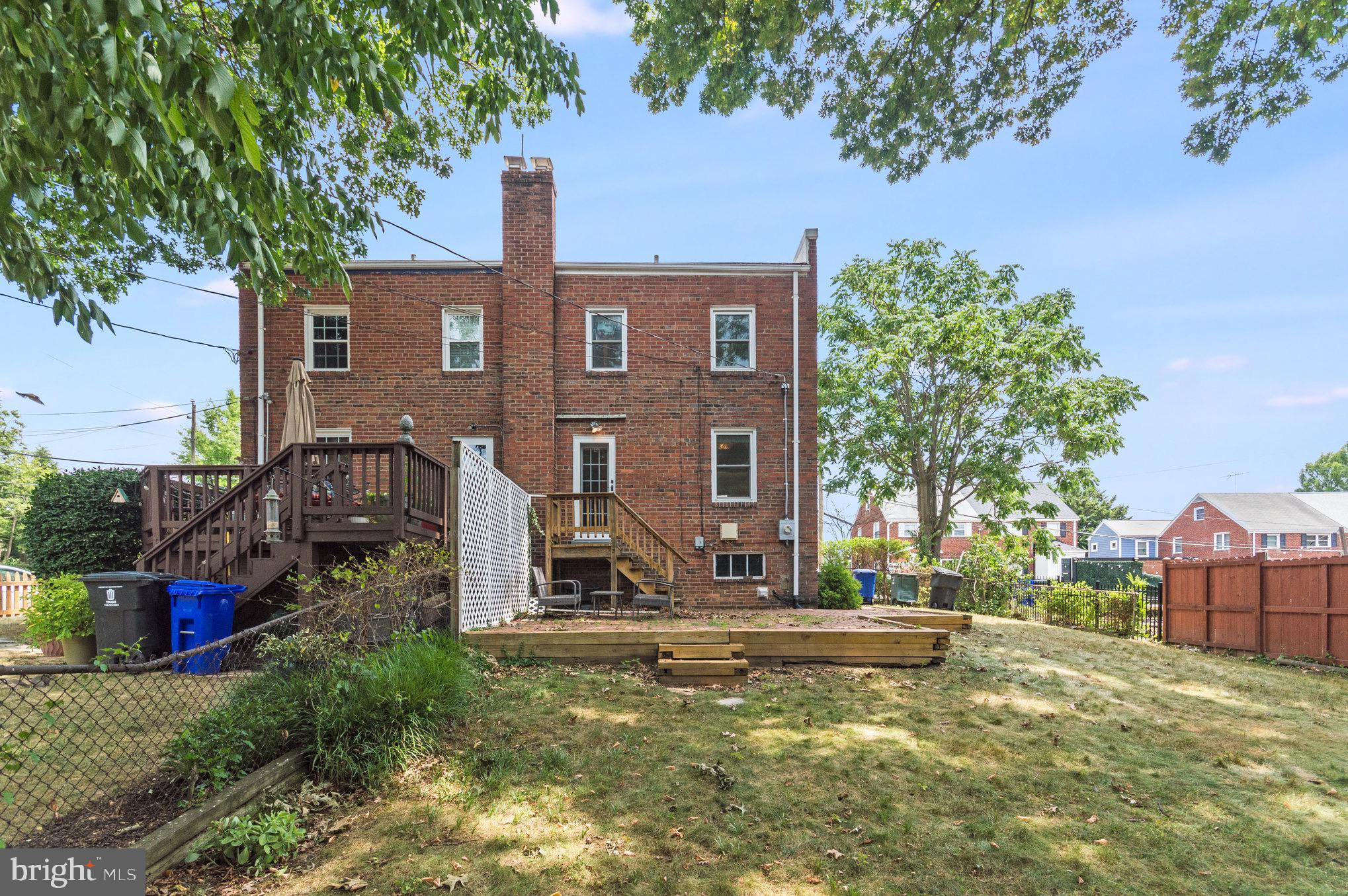 GLEBEWOOD VILLAGE - Residential Lease