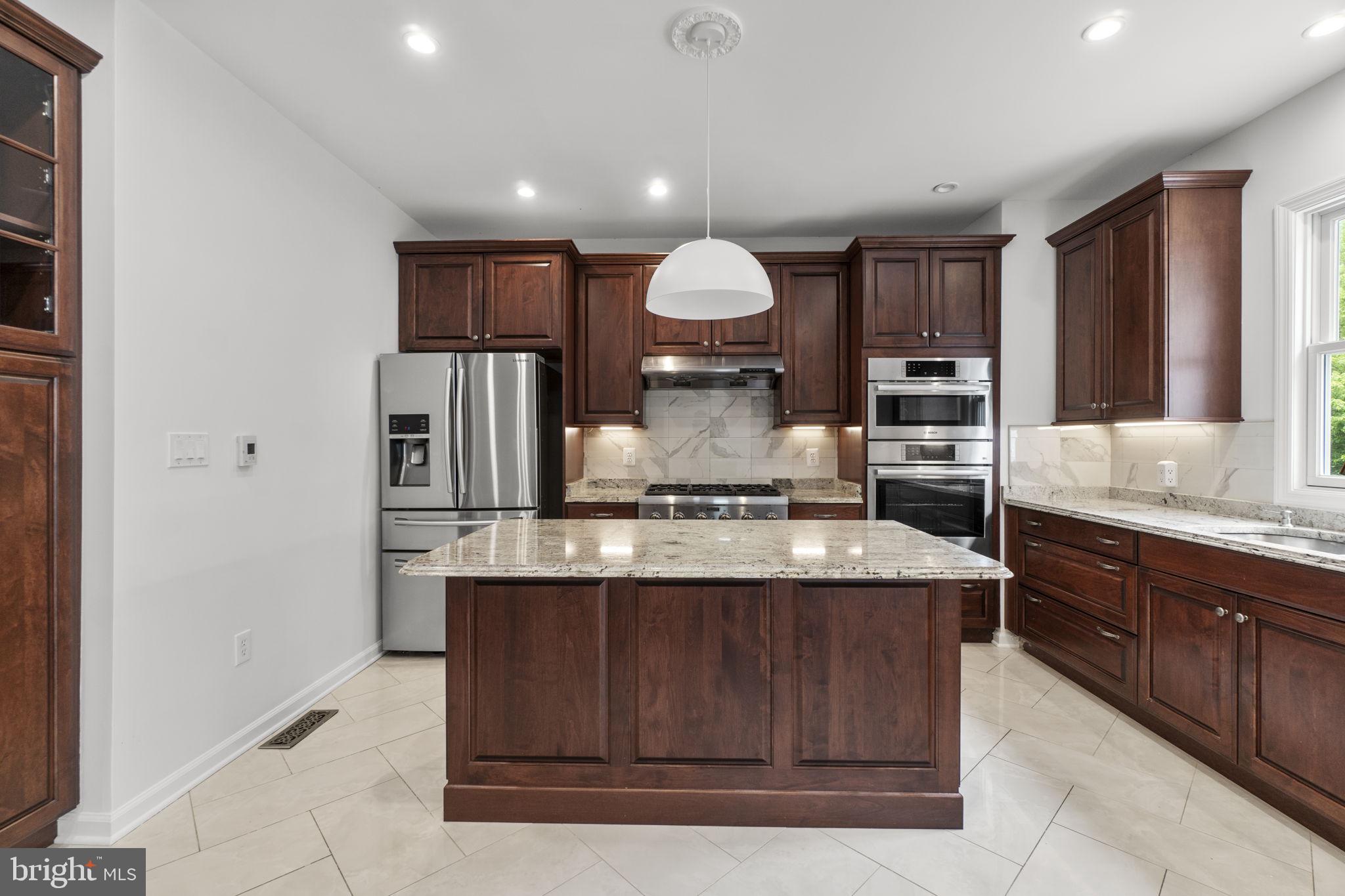 SPRING RIDGE - Residential
